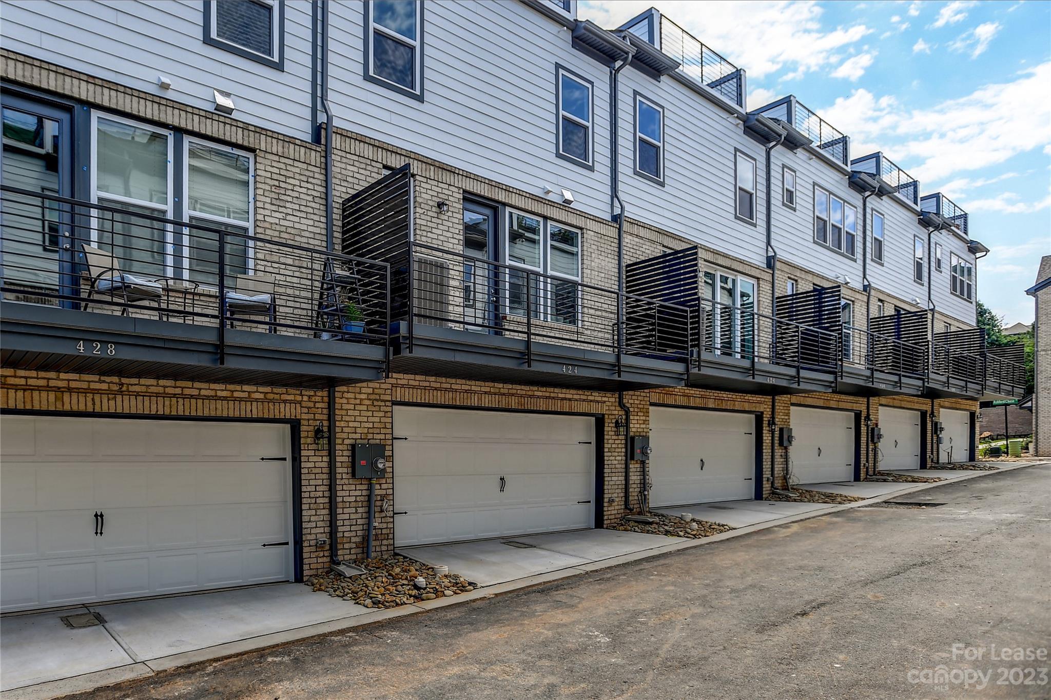 414 Grey Reagan Trail
