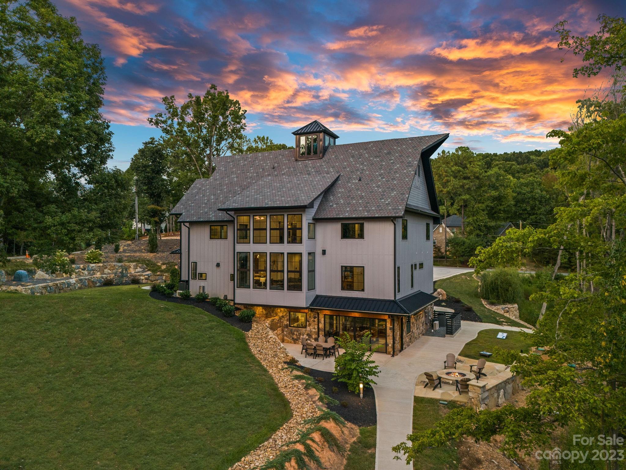 222 Greenbay Road