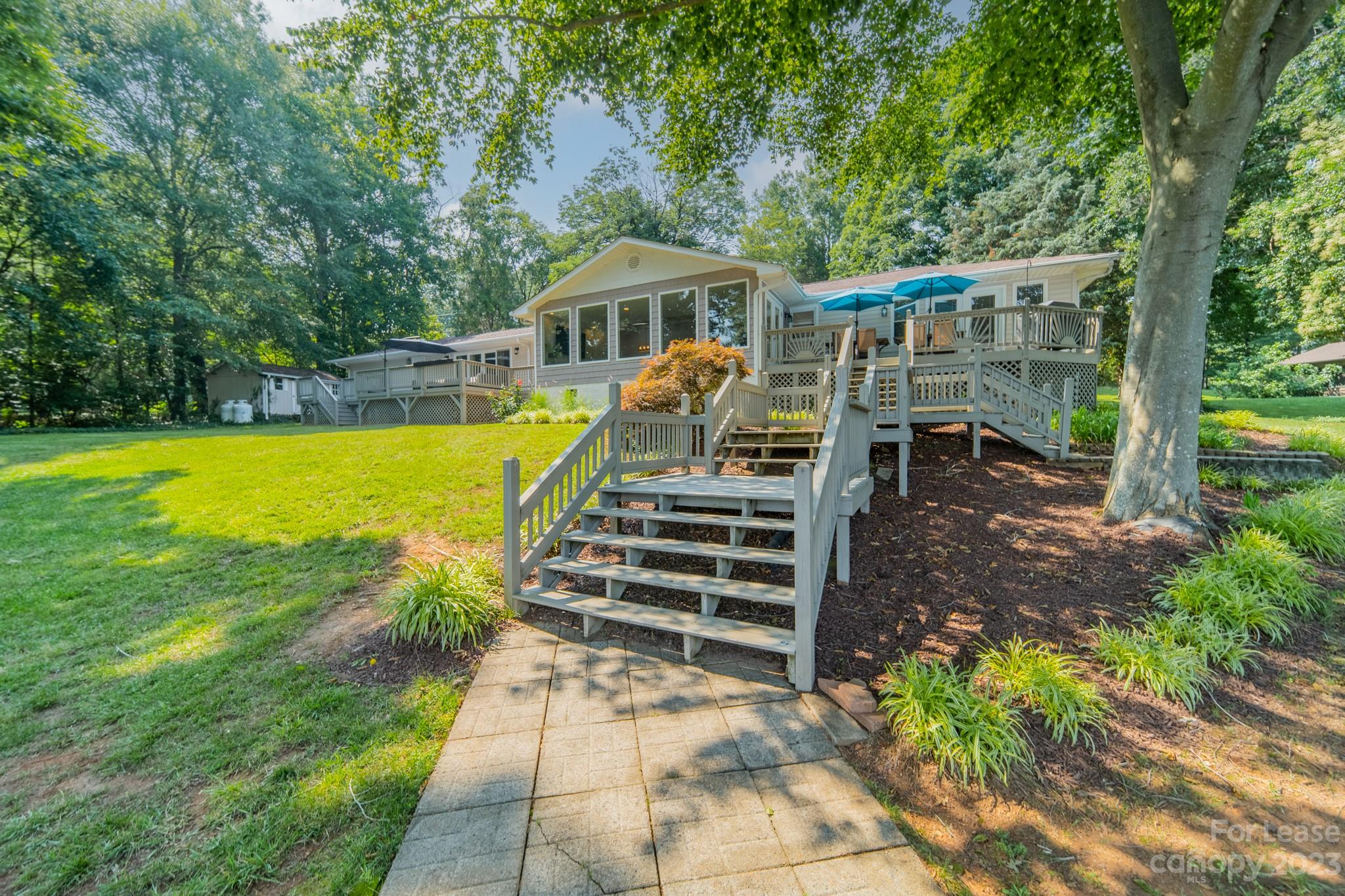 225 Paradise Peninsula Road