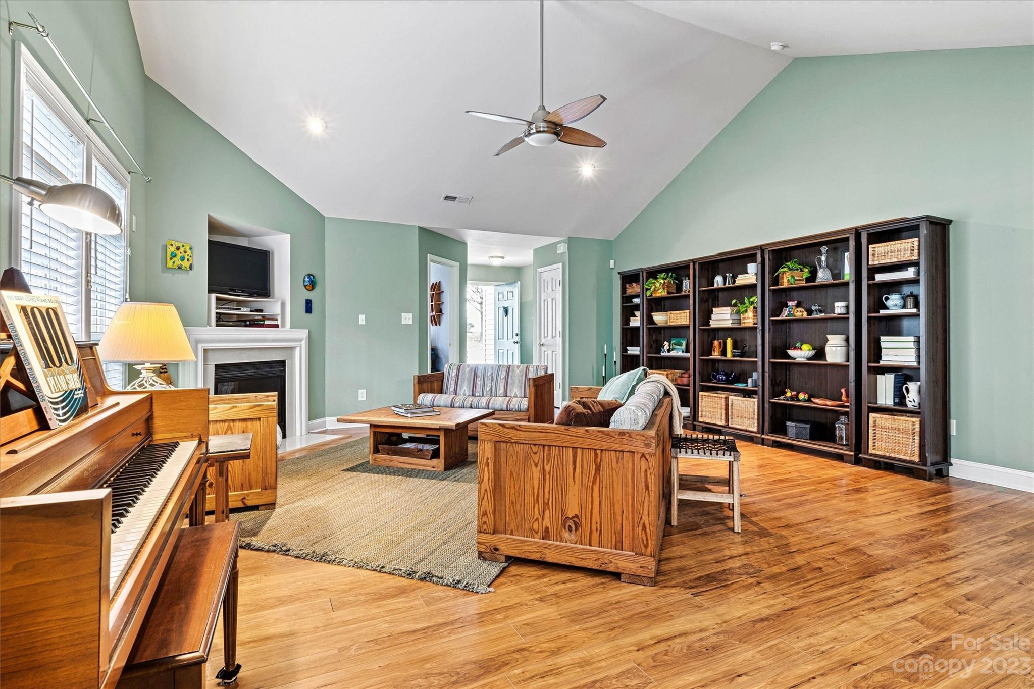 1818 Wilburn Park Lane NW