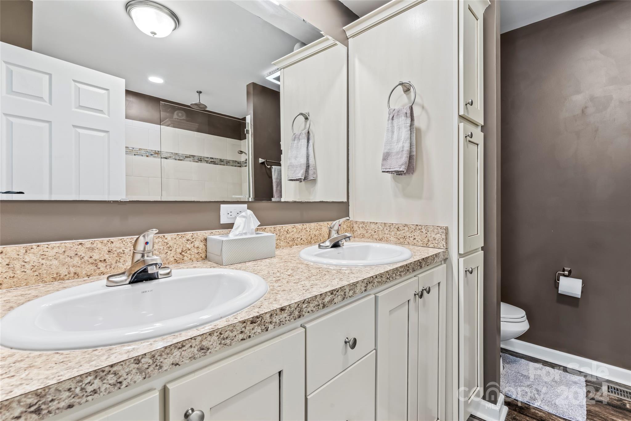 1730 Enochville Road Unit: 9