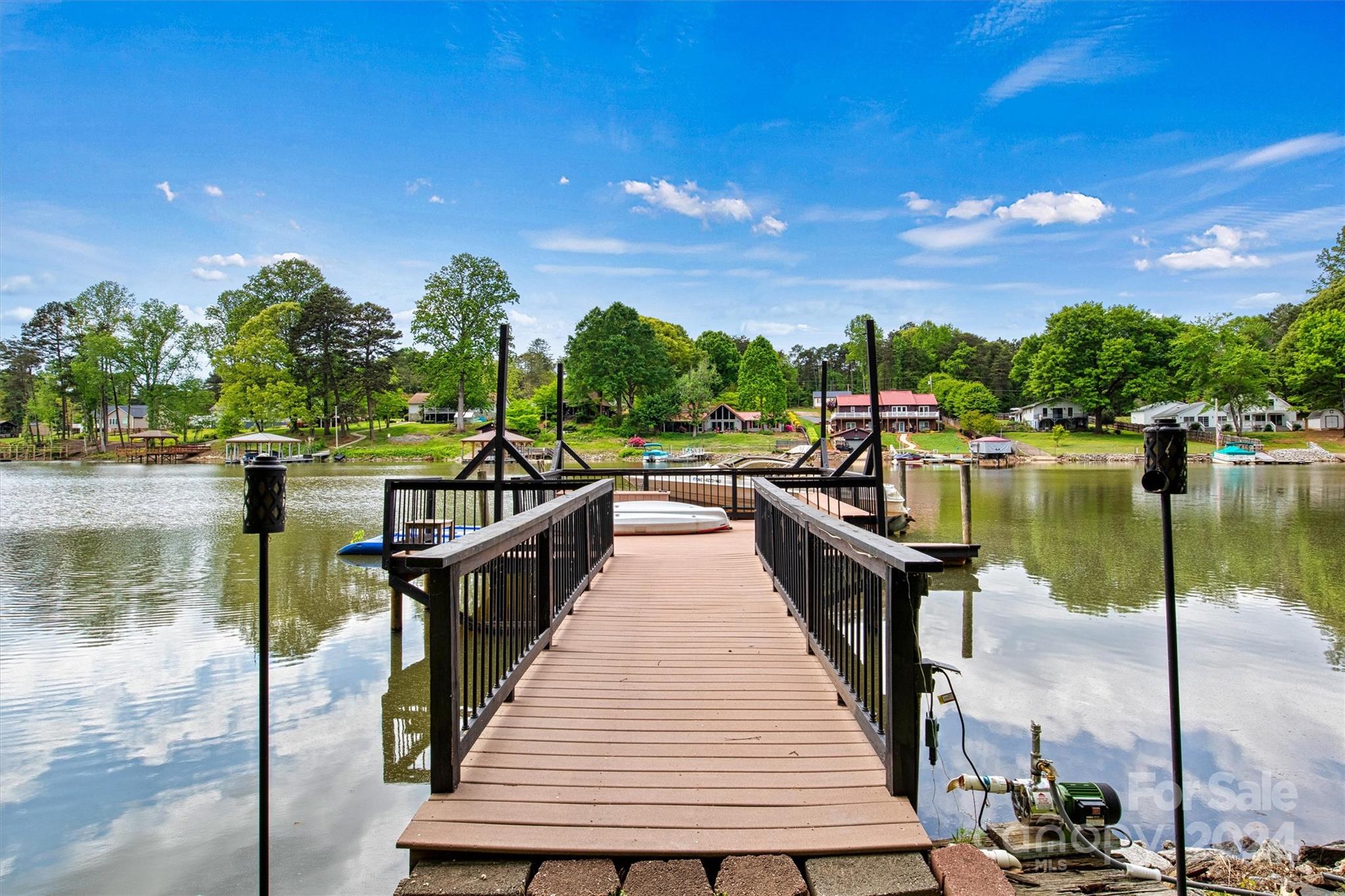6892 Shade Tree Lane