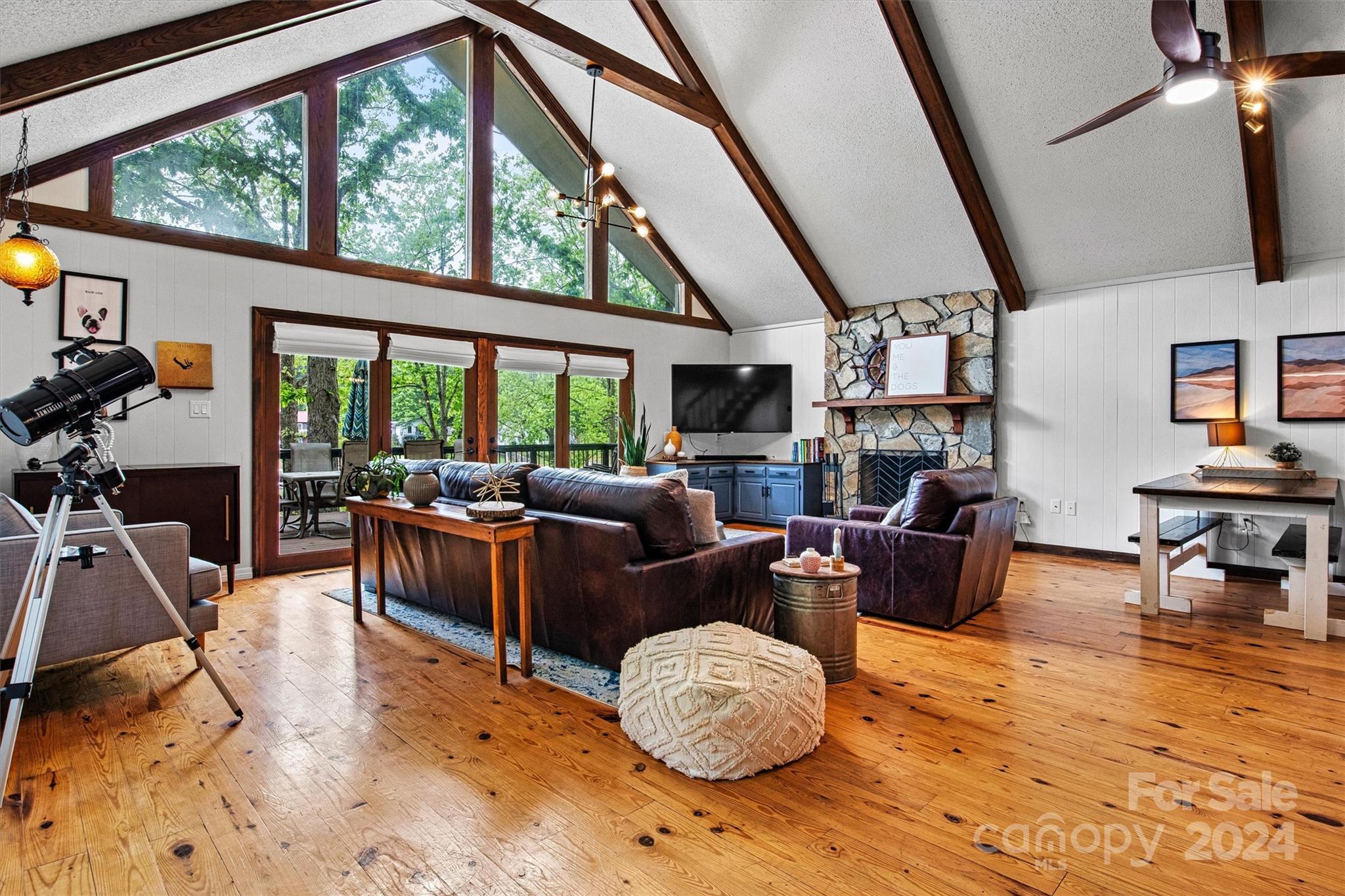 6892 Shade Tree Lane