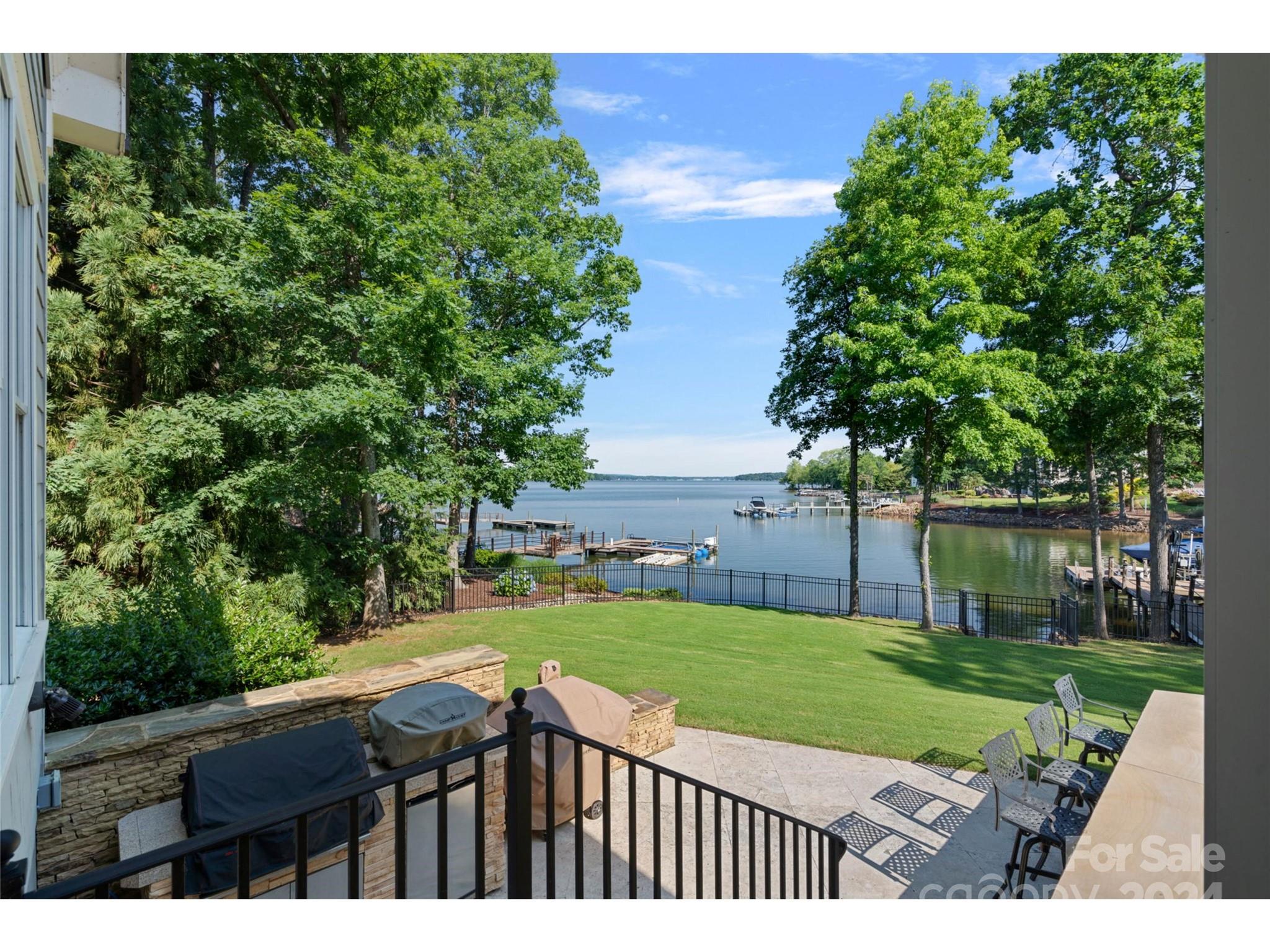 144 Heathland Lane