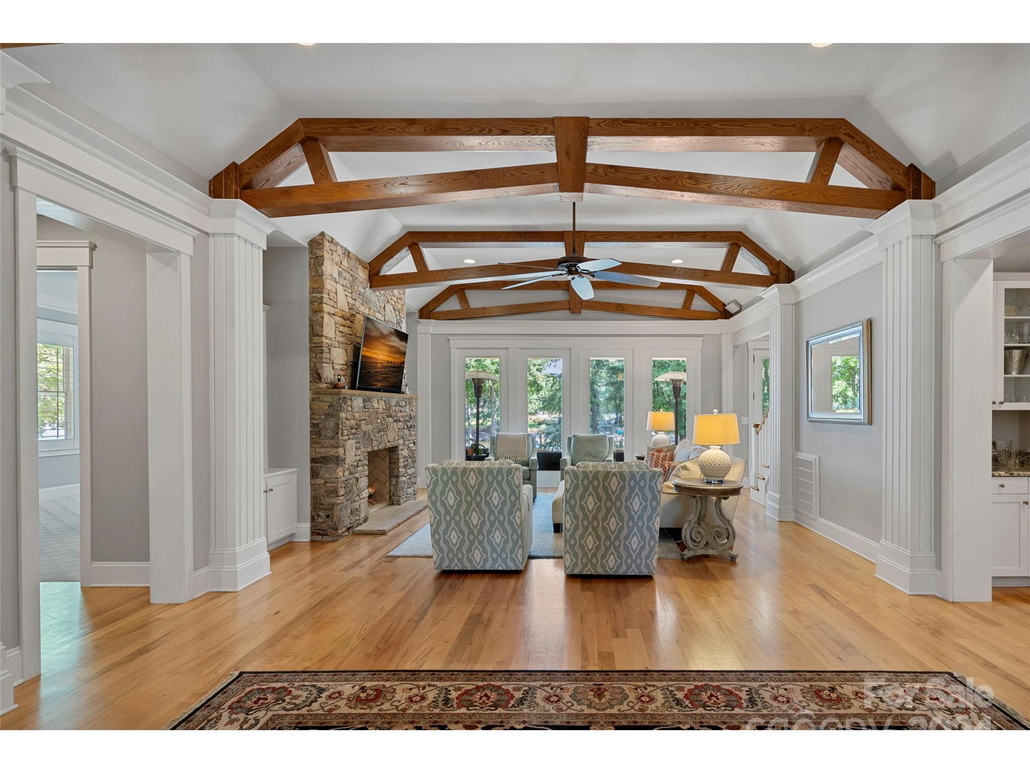 144 Heathland Lane