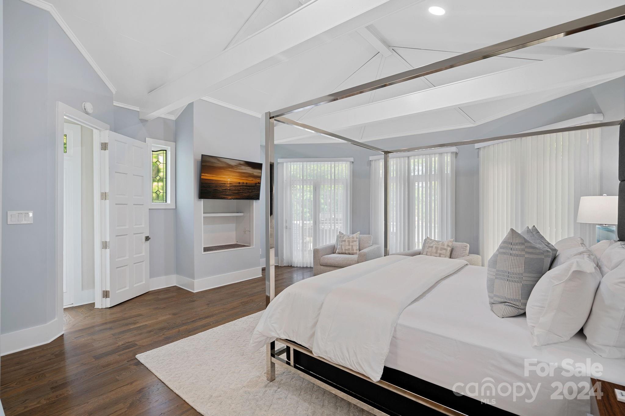 144 Bridlepath Lane