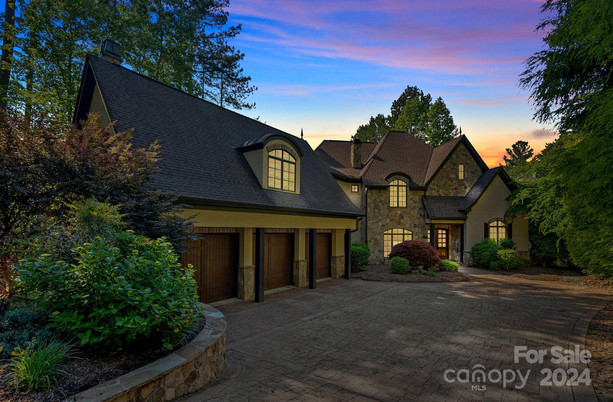 8790 Colebridge Court