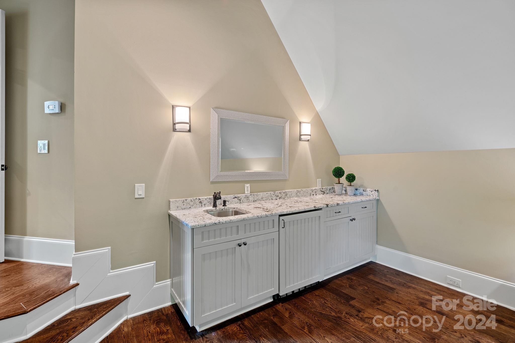8790 Colebridge Court