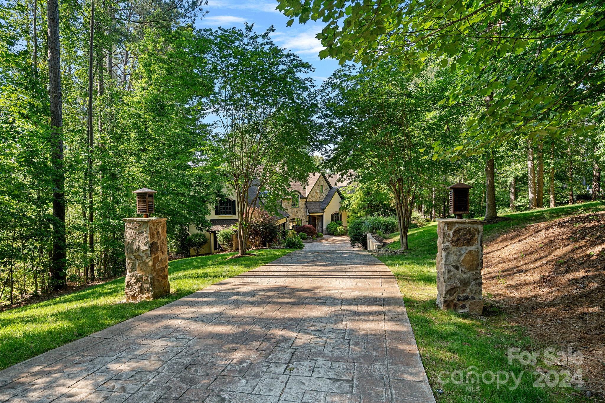 8790 Colebridge Court