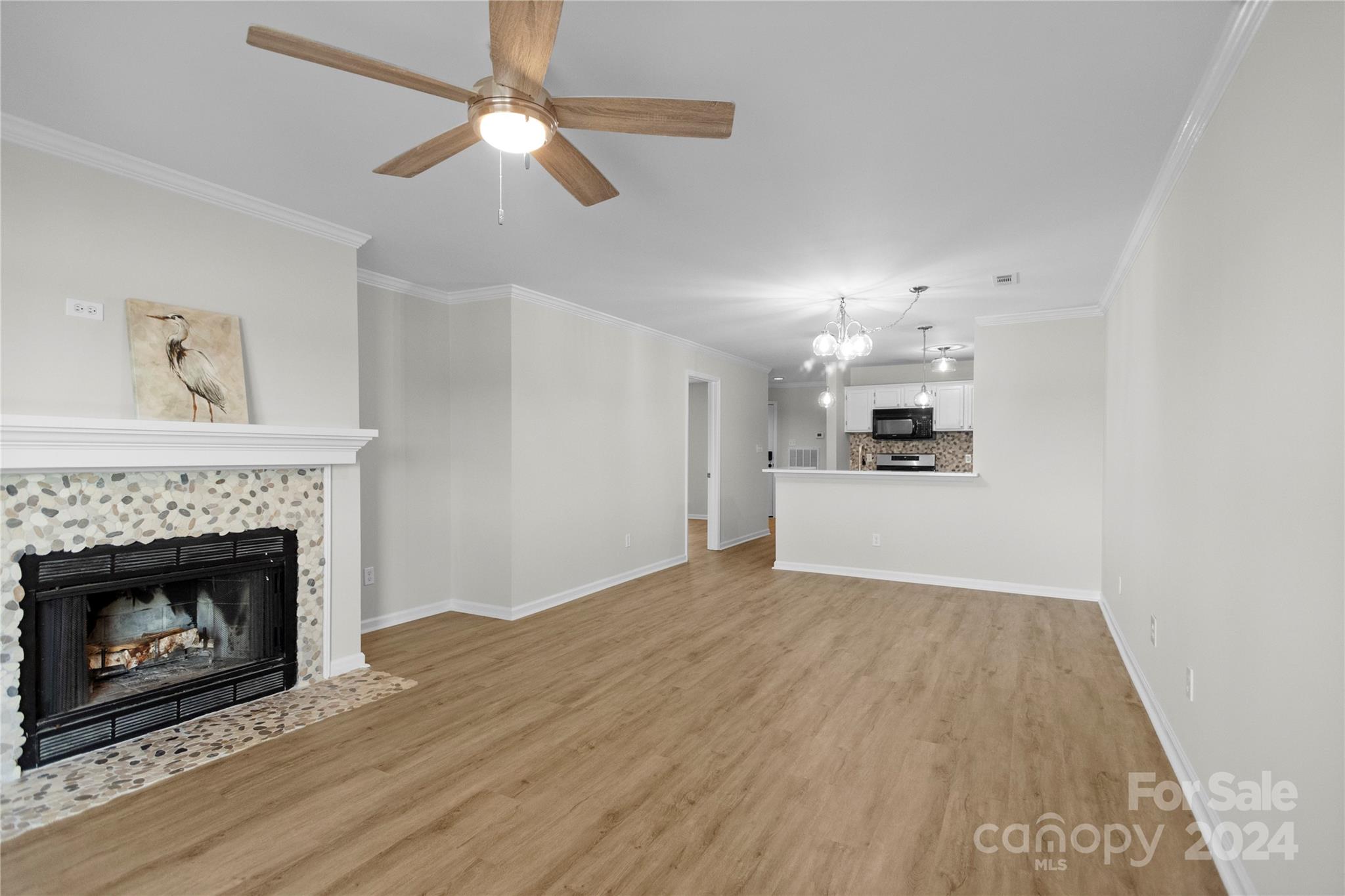 944 Southwest Drive