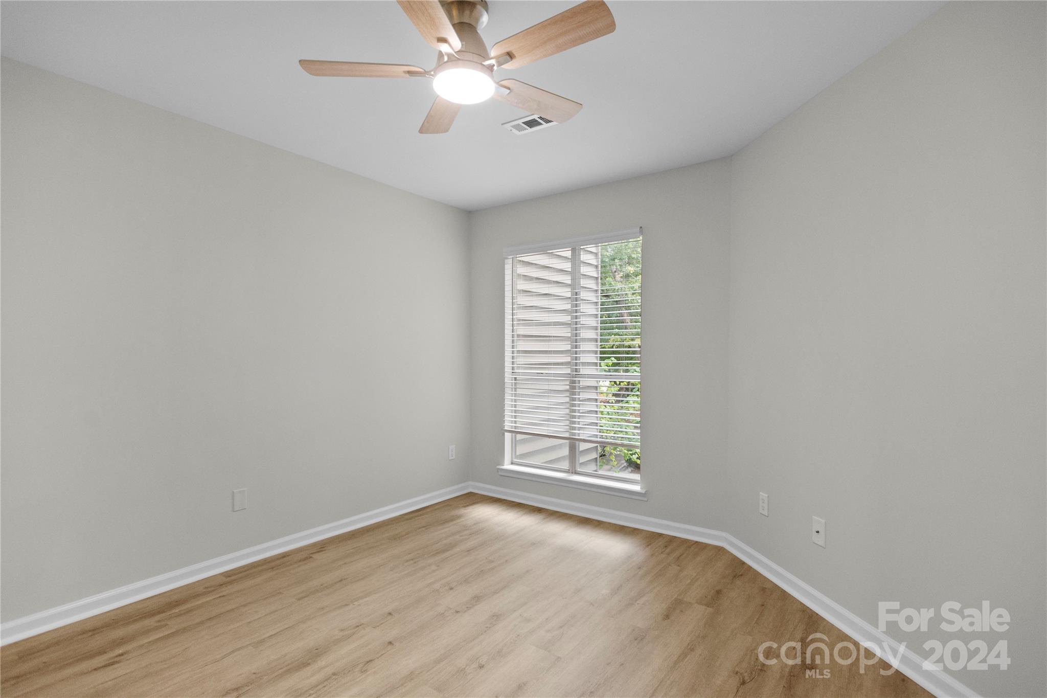 944 Southwest Drive