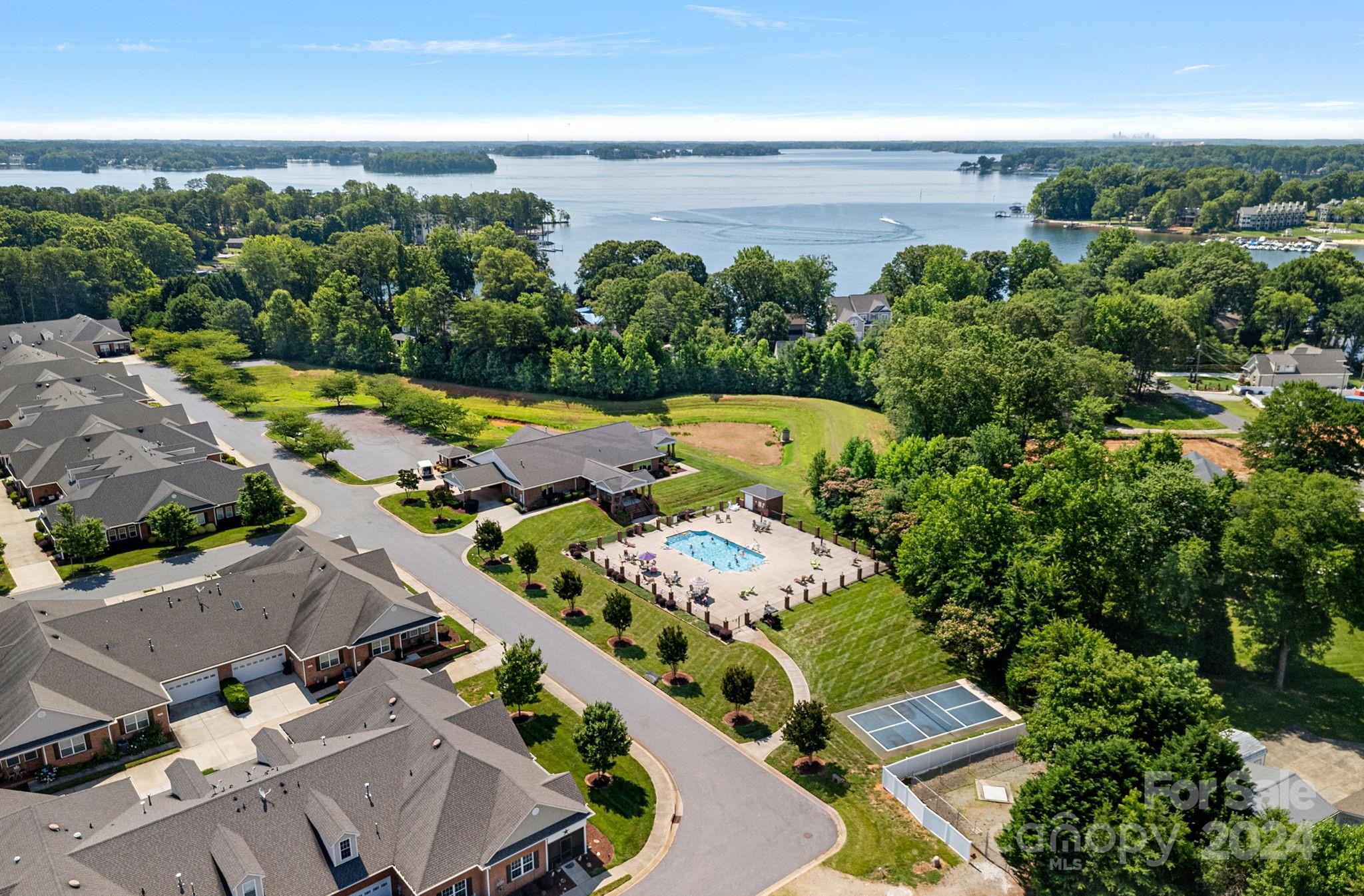 2521 Rynbrandt Drive