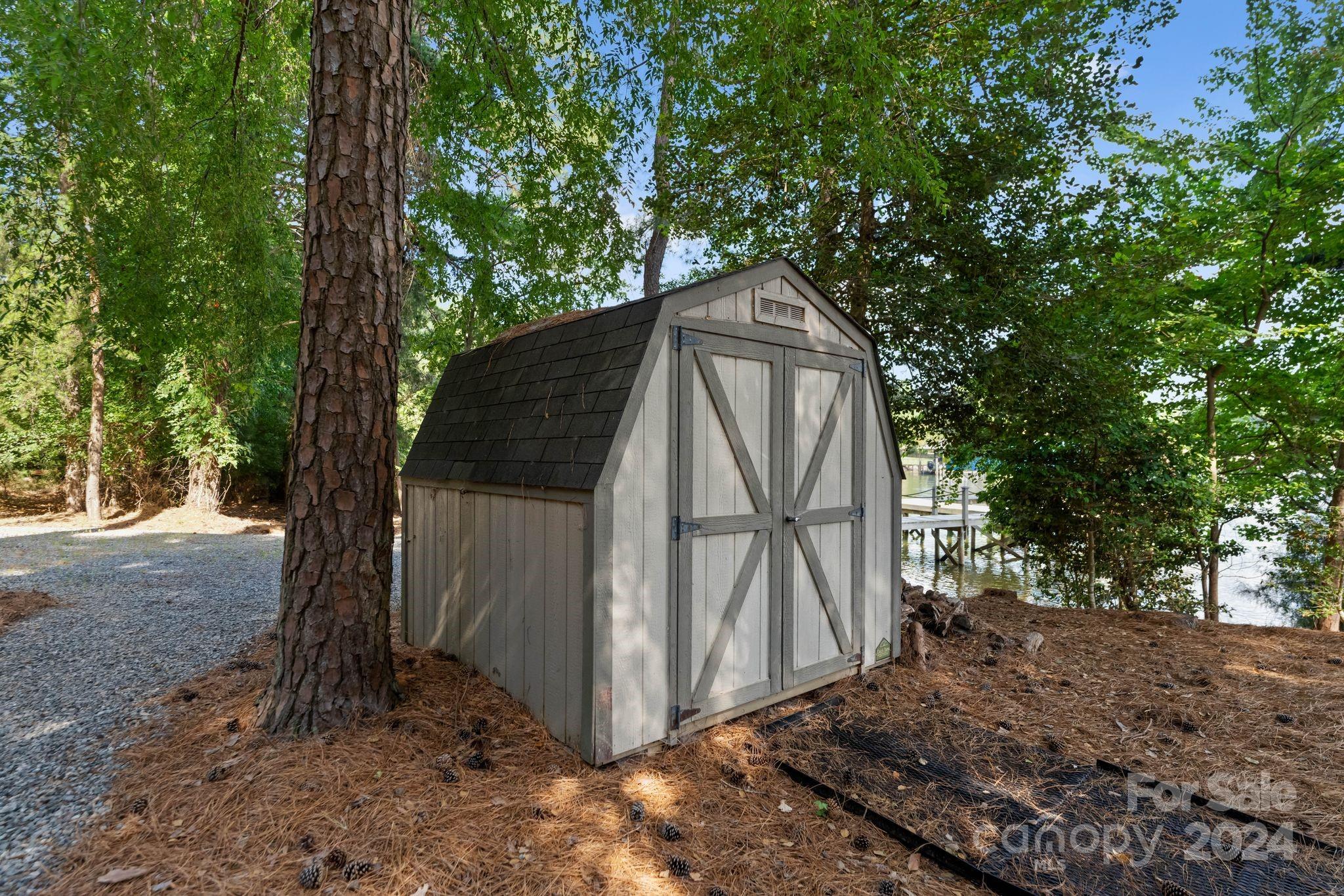 213 Tuskarora Trail