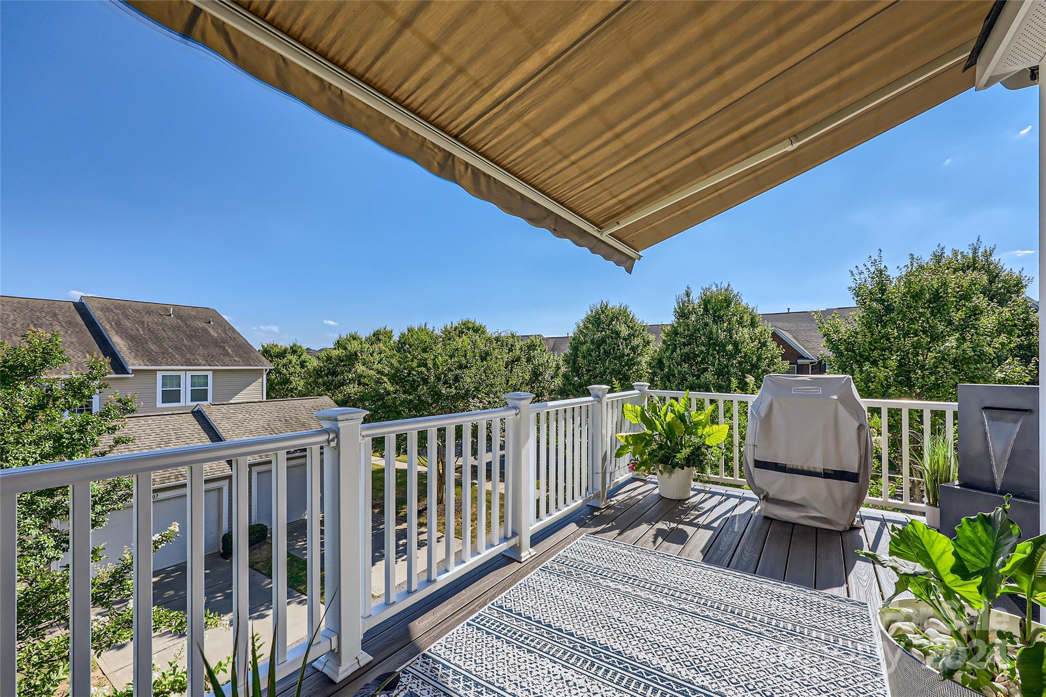 19002 Lake Breeze Drive