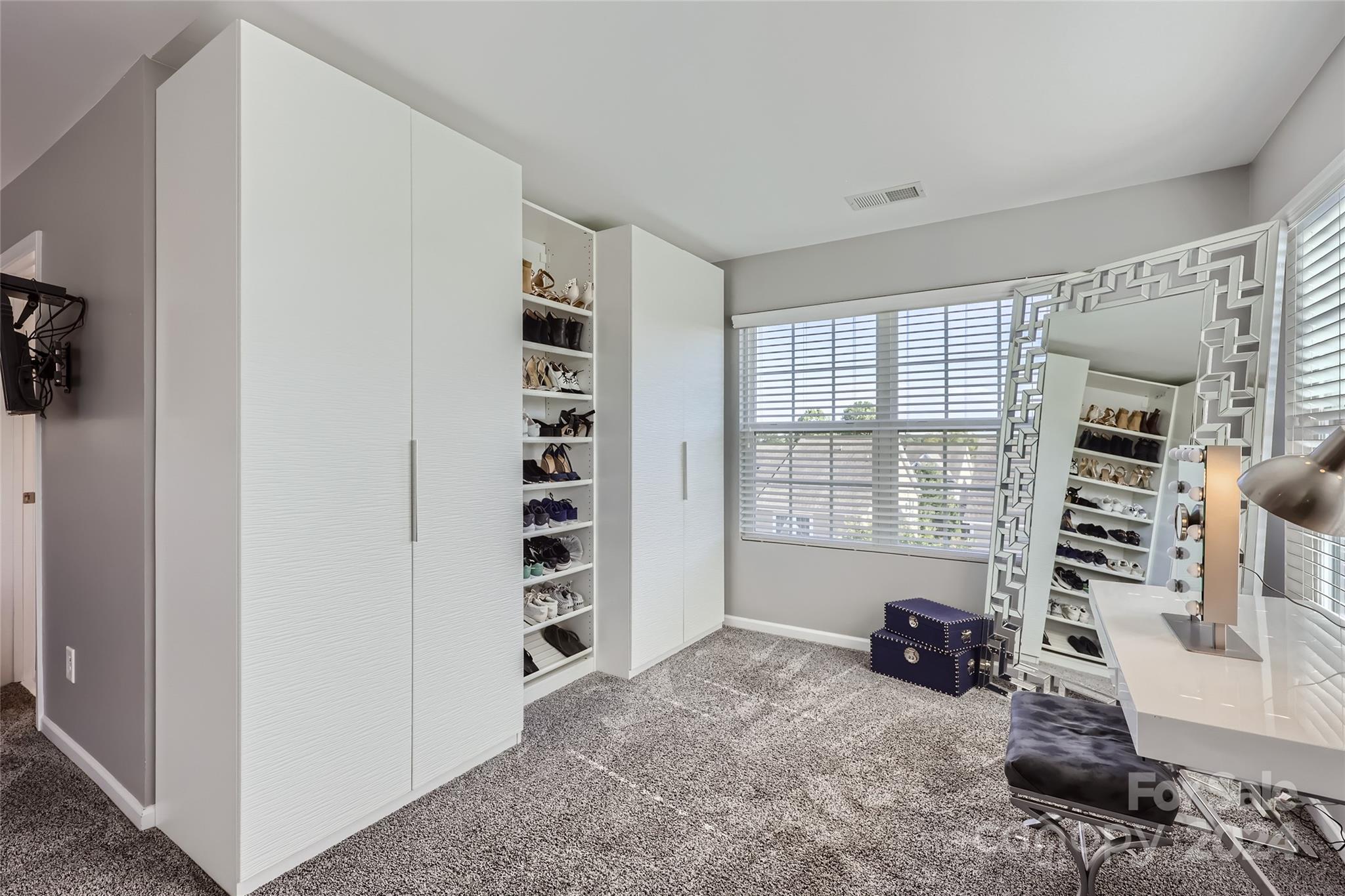 19002 Lake Breeze Drive