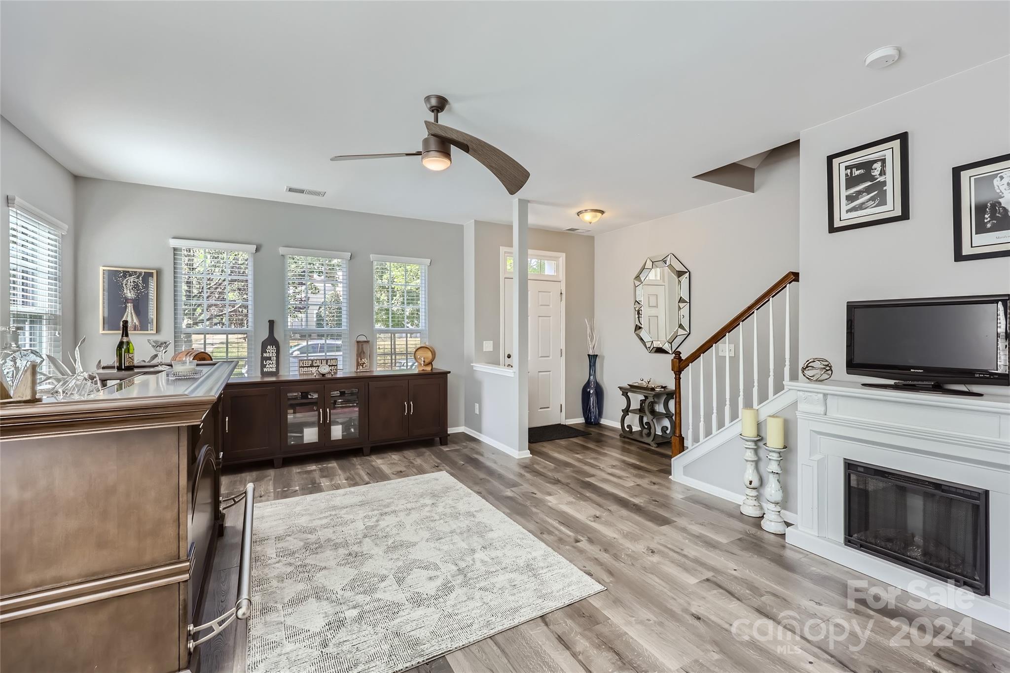 19002 Lake Breeze Drive