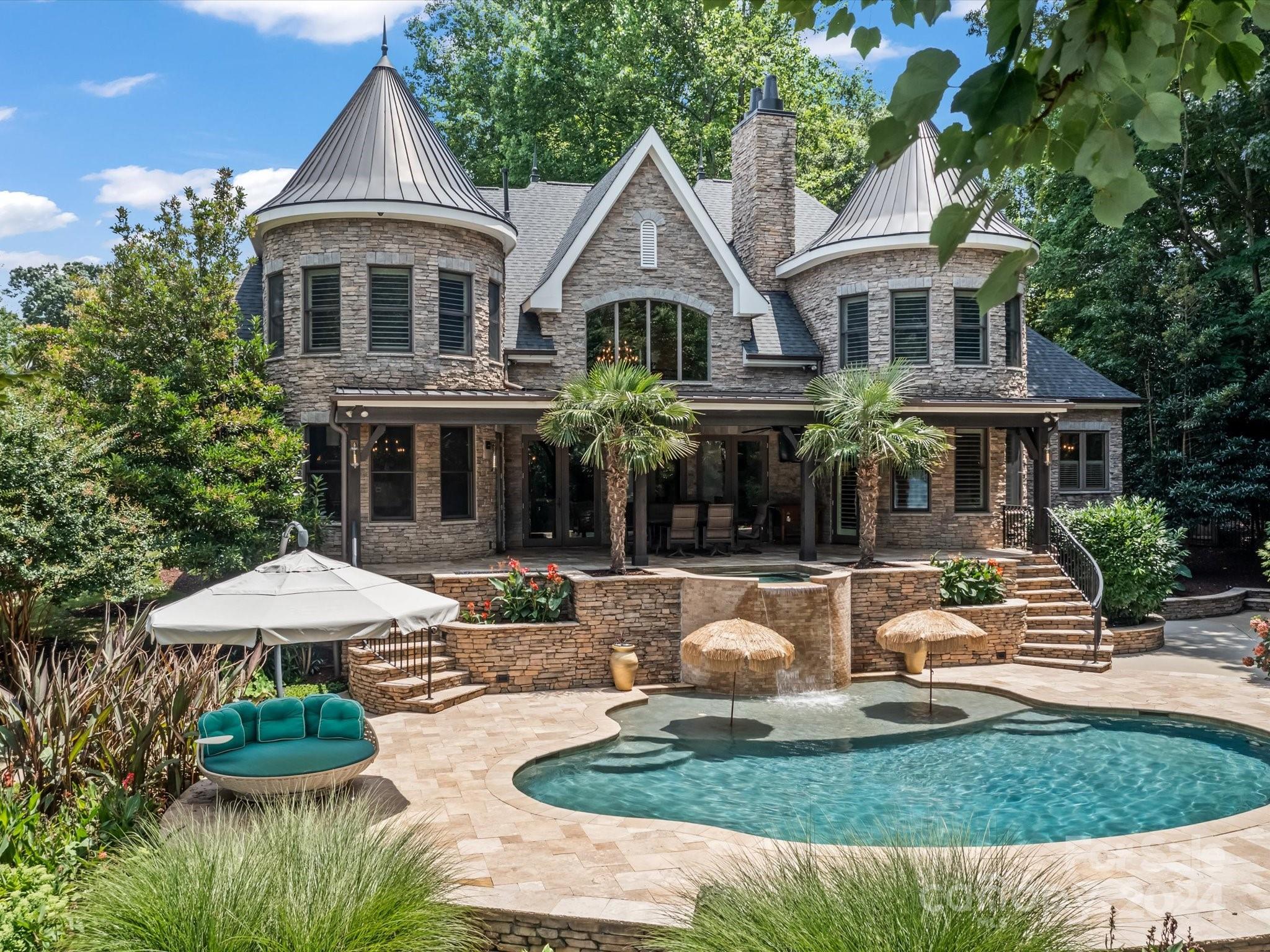 14009 Island Drive