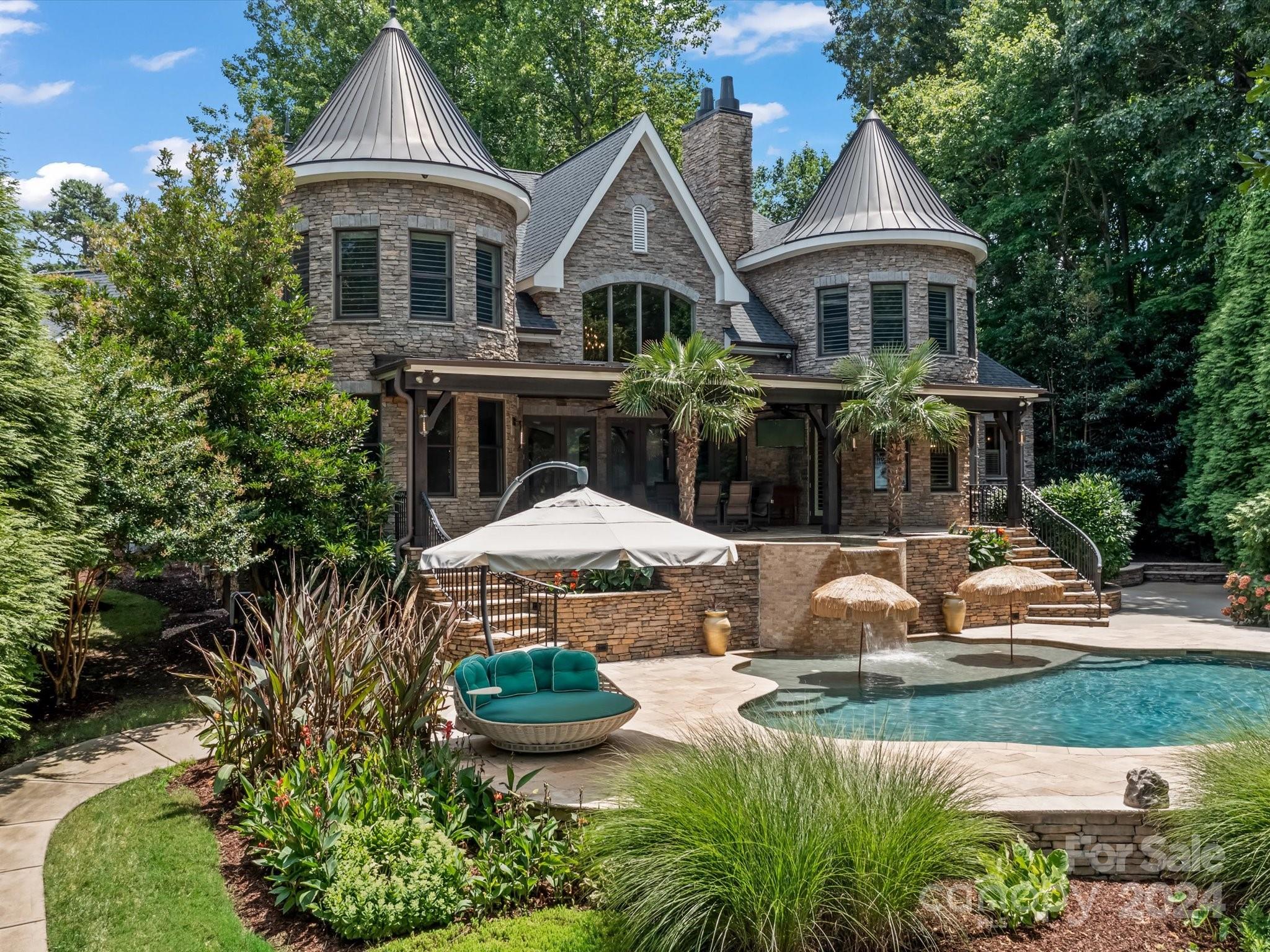 14009 Island Drive