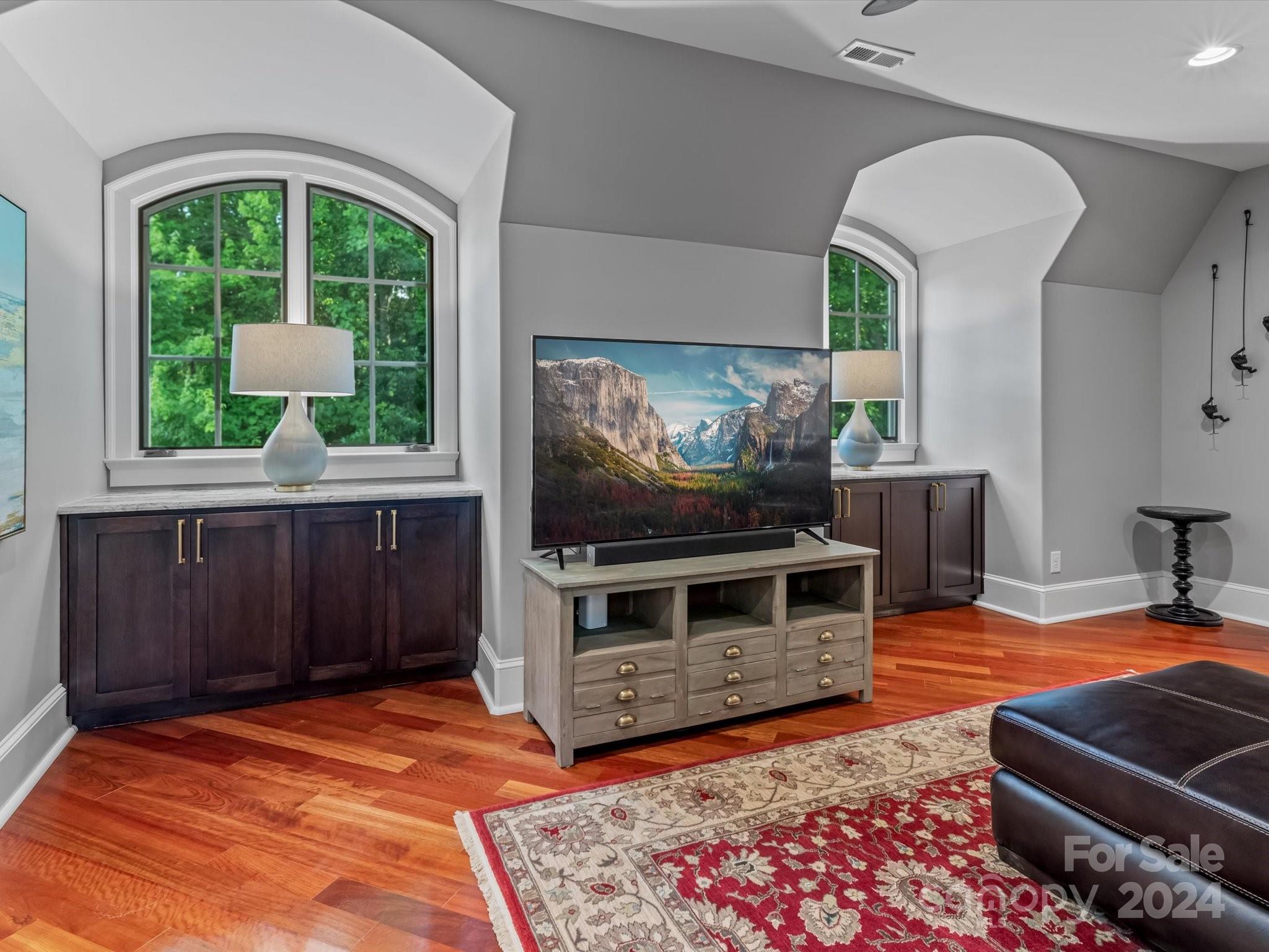 14009 Island Drive