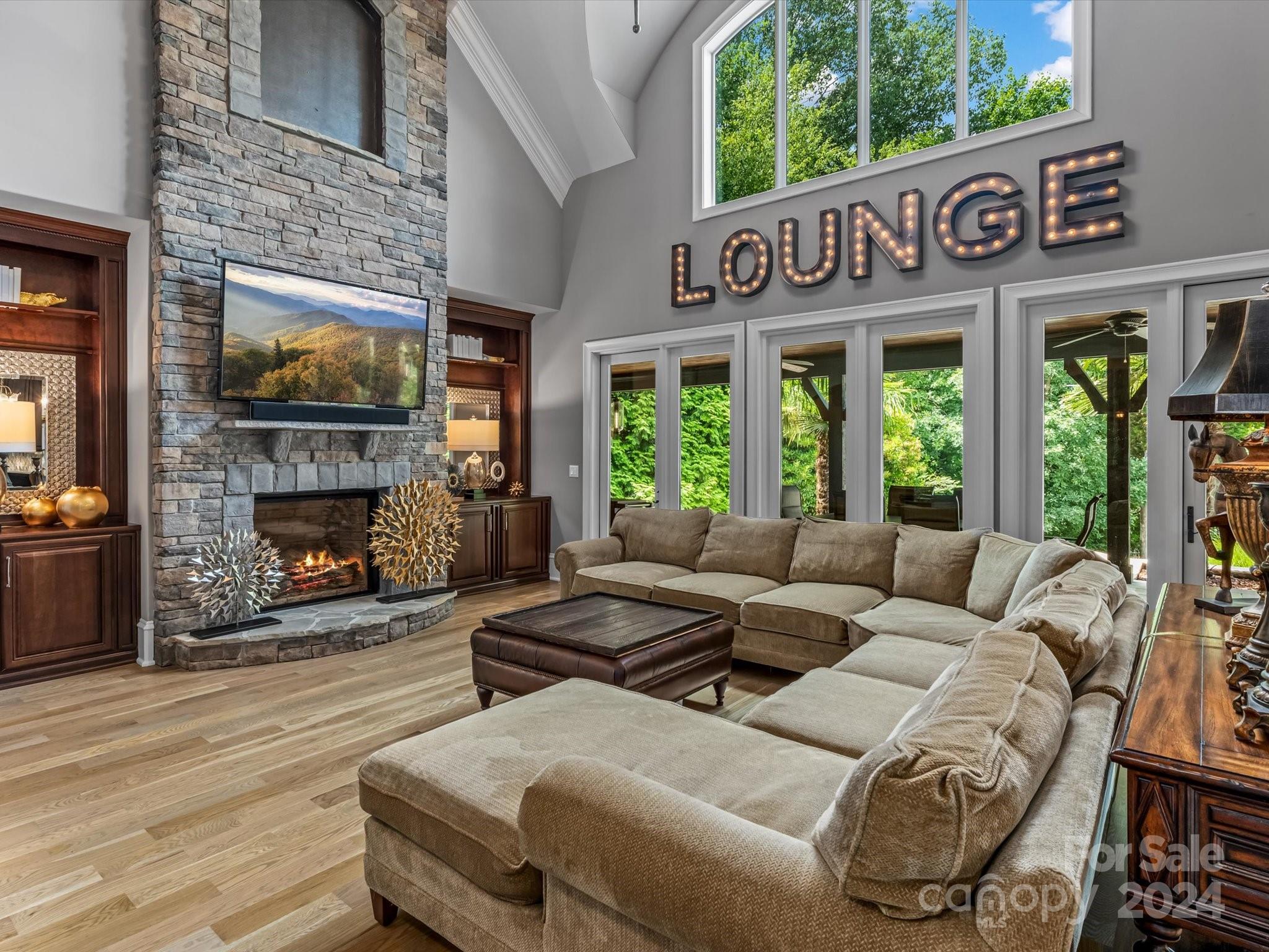 14009 Island Drive