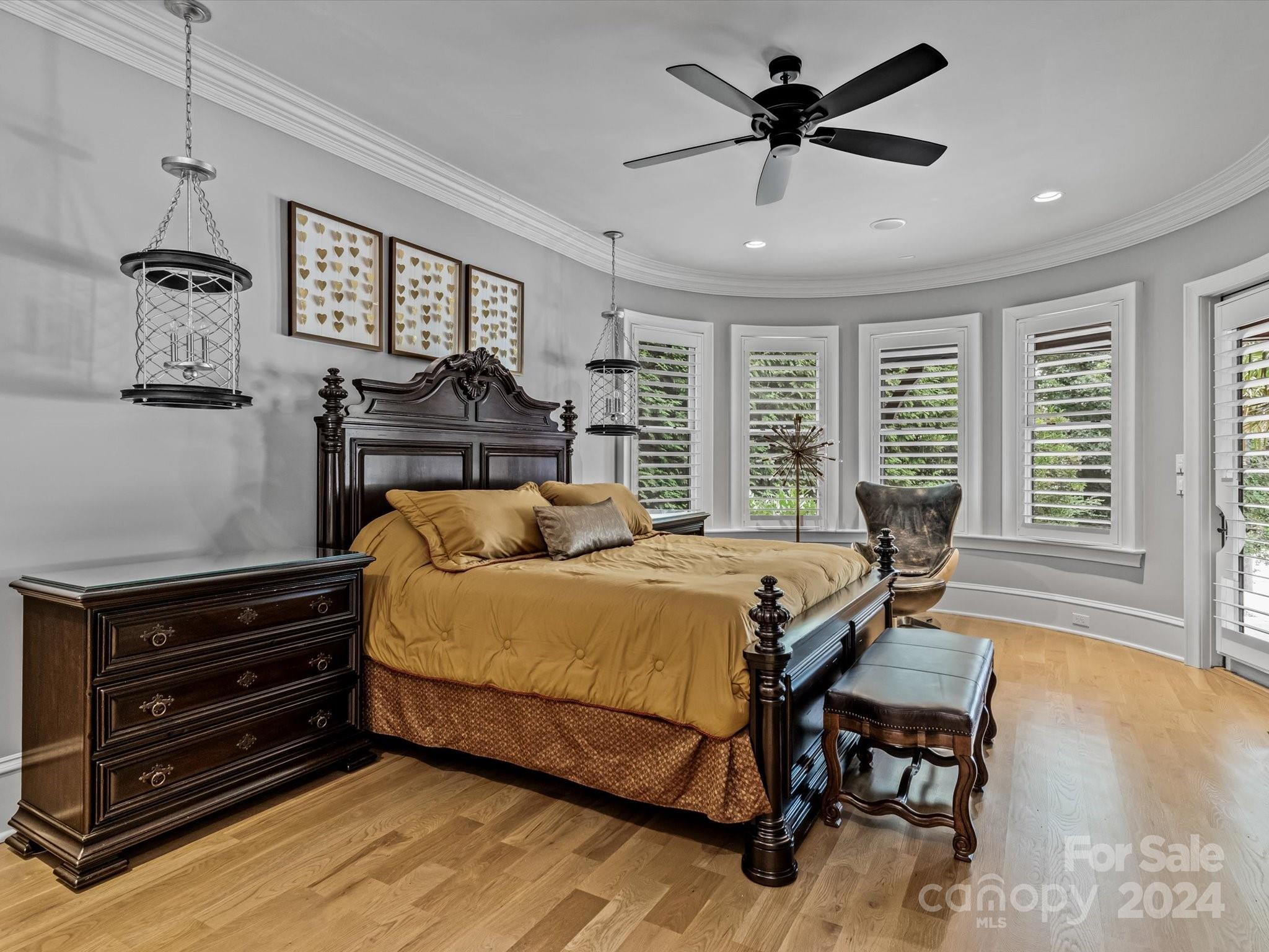 14009 Island Drive