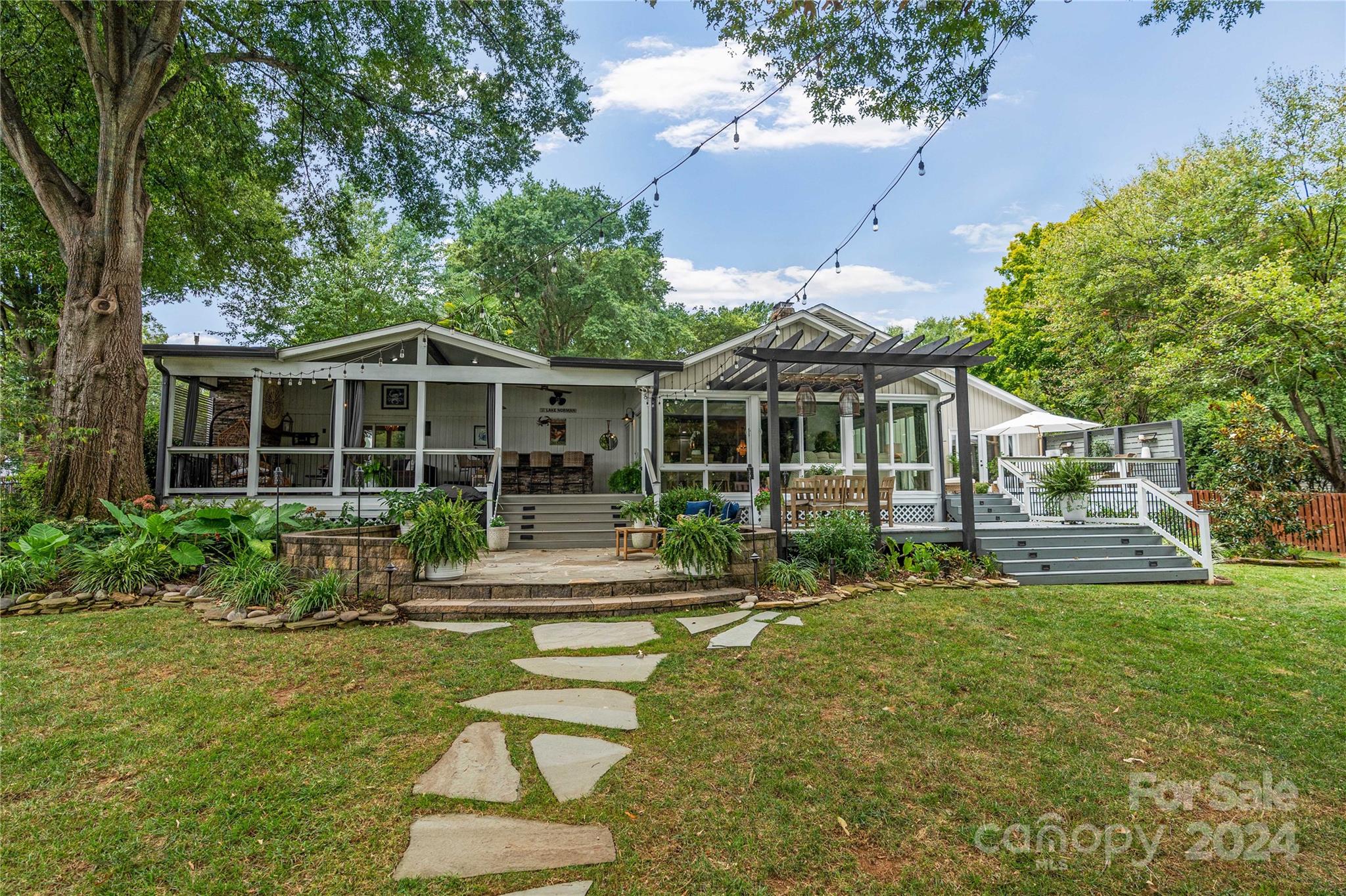 18026 Whispering Oaks Drive