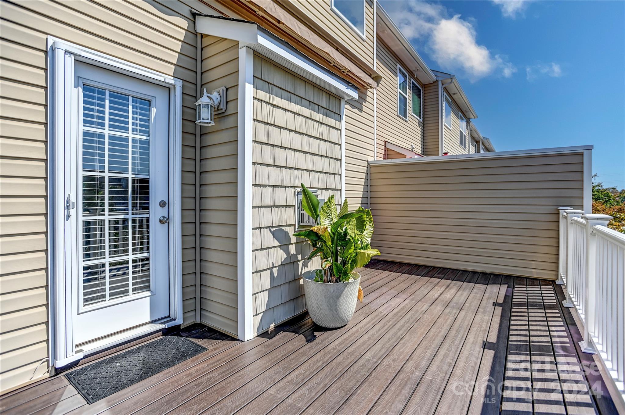 19002 Lake Breeze Drive