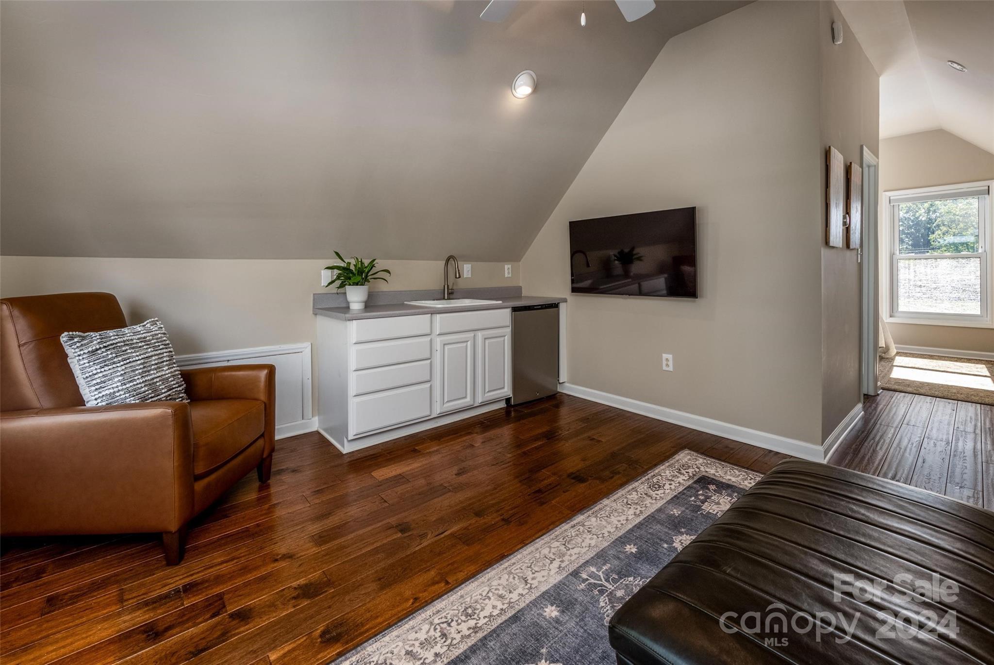 5032 Kiser Island Road