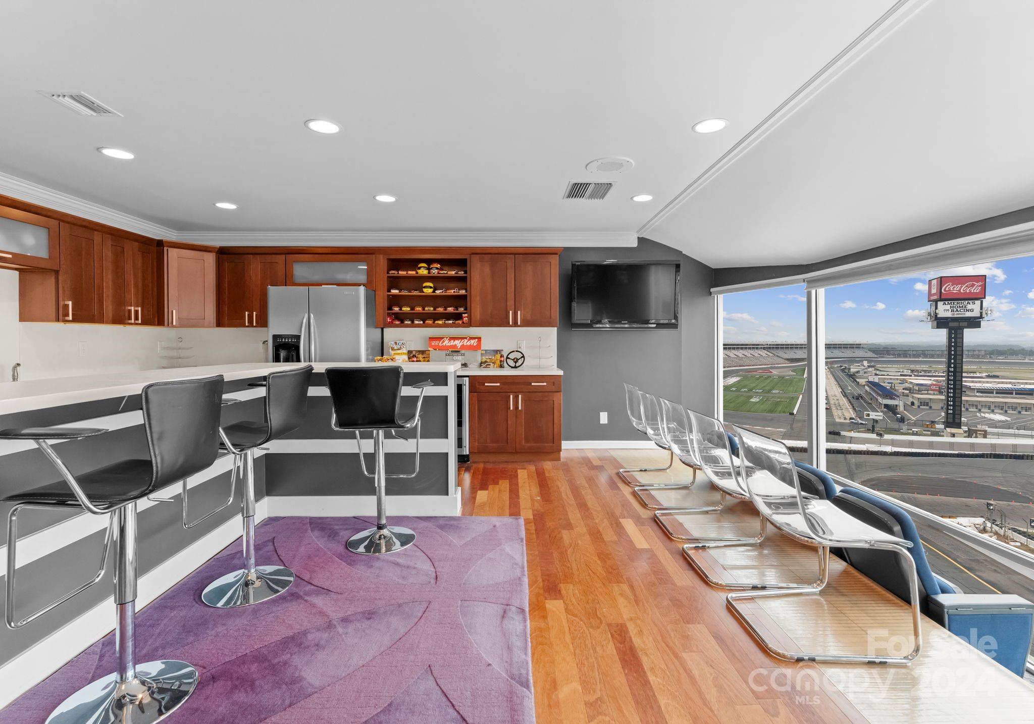 4721 Morehead Road Unit: 205