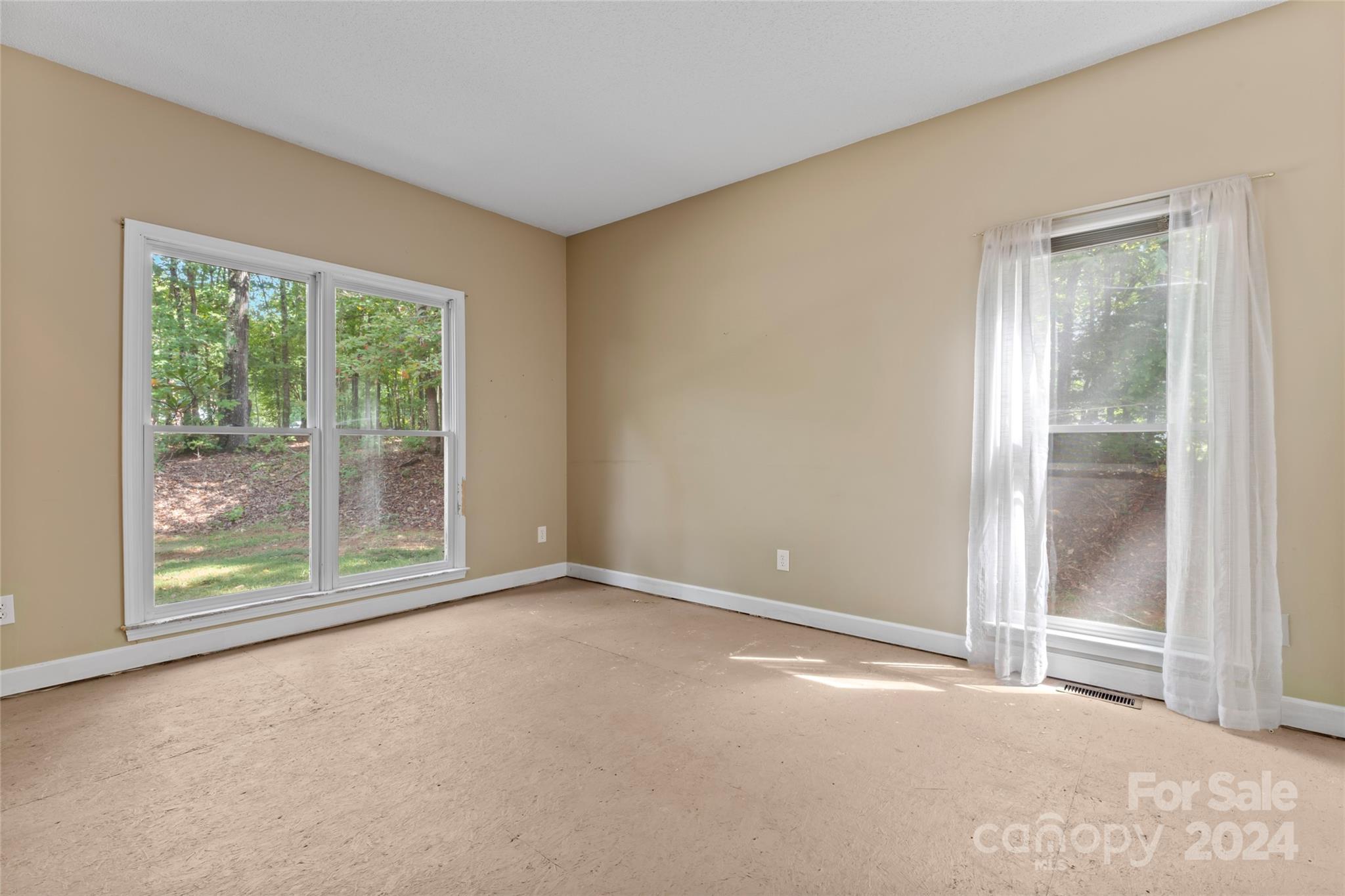 6235 Mountain Vine Avenue
