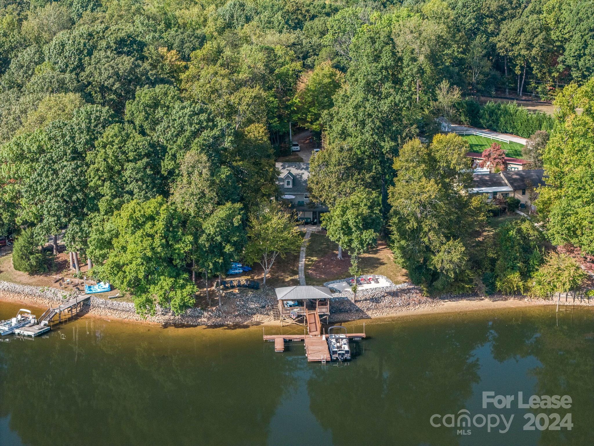 8276 Archies Point