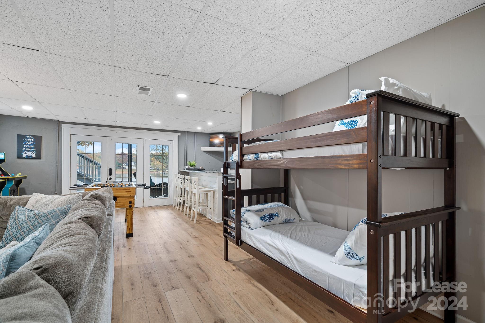 8276 Archies Point