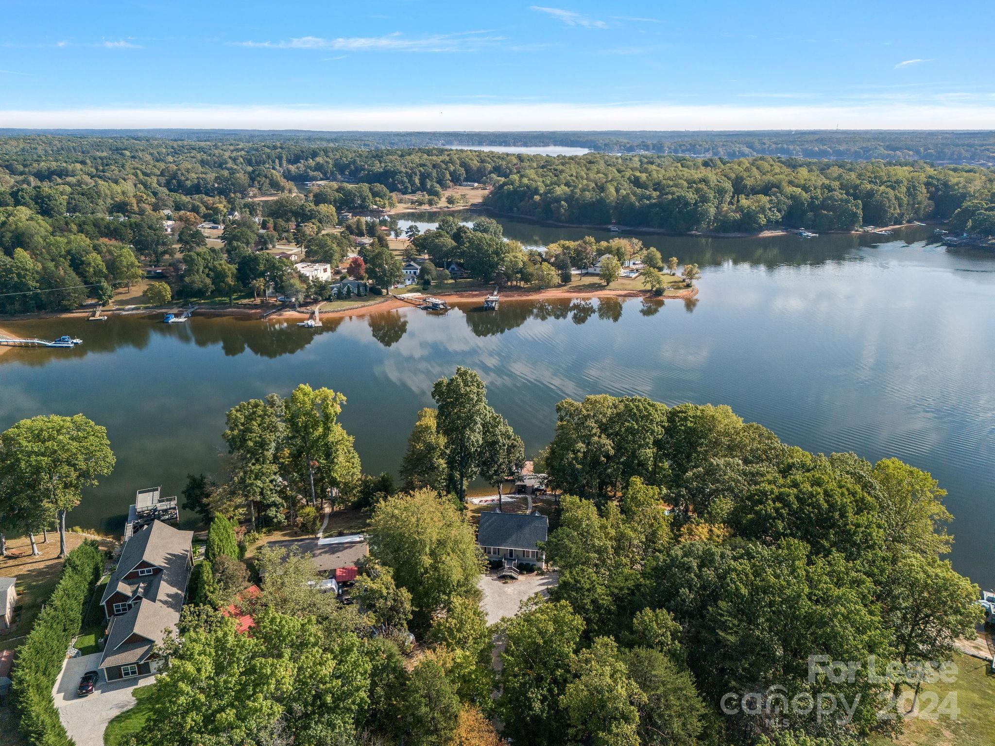8276 Archies Point