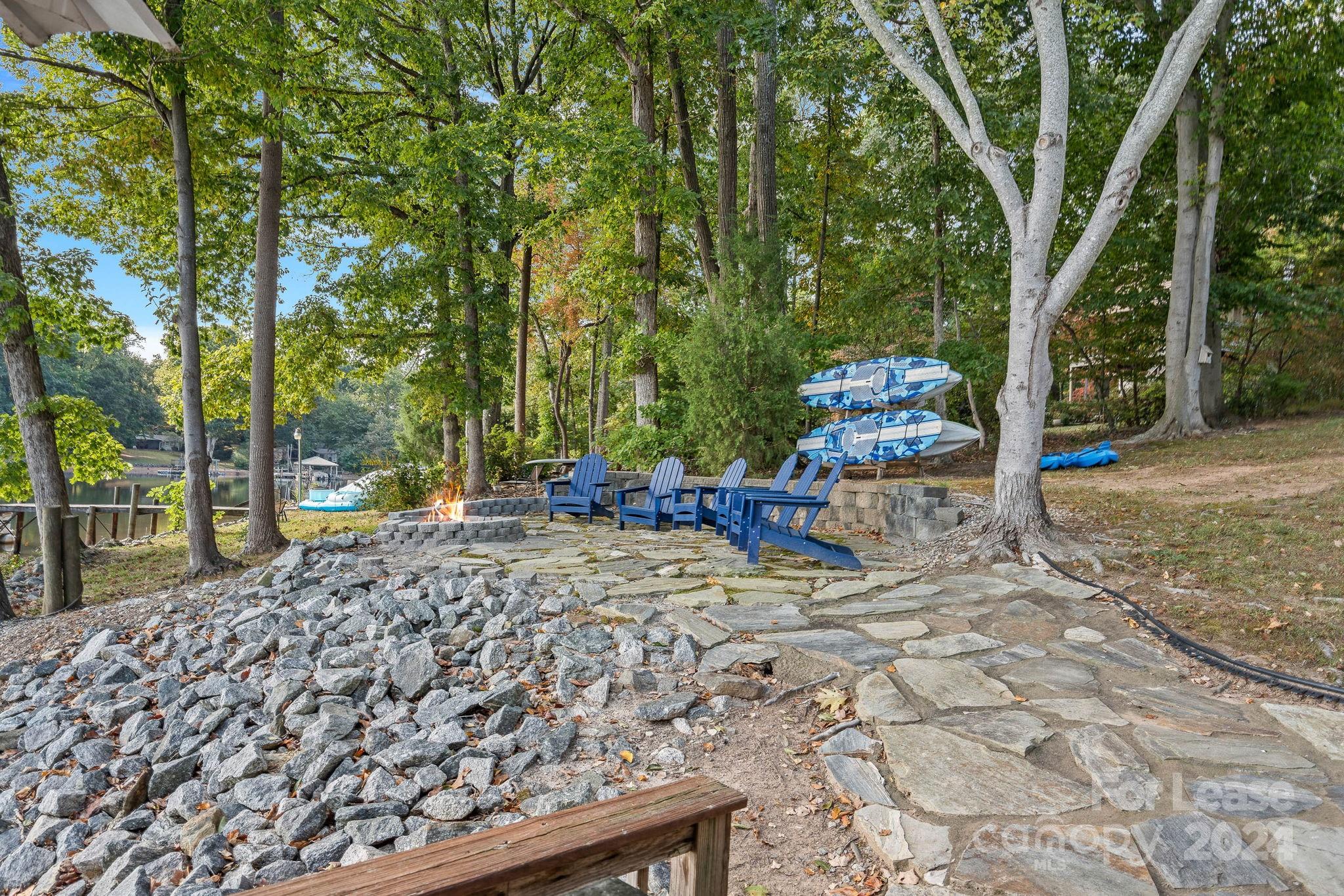 8276 Archies Point