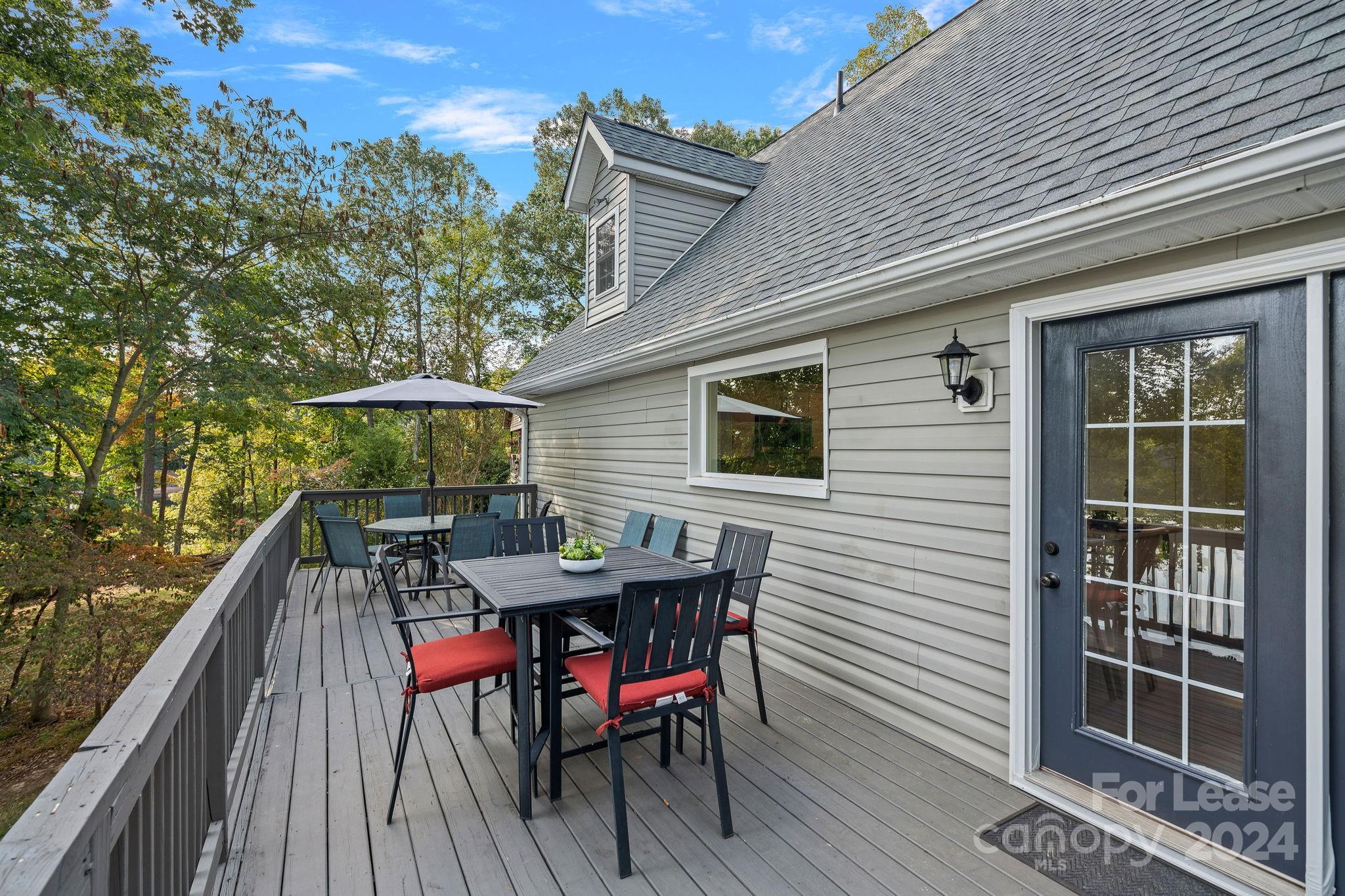 8276 Archies Point