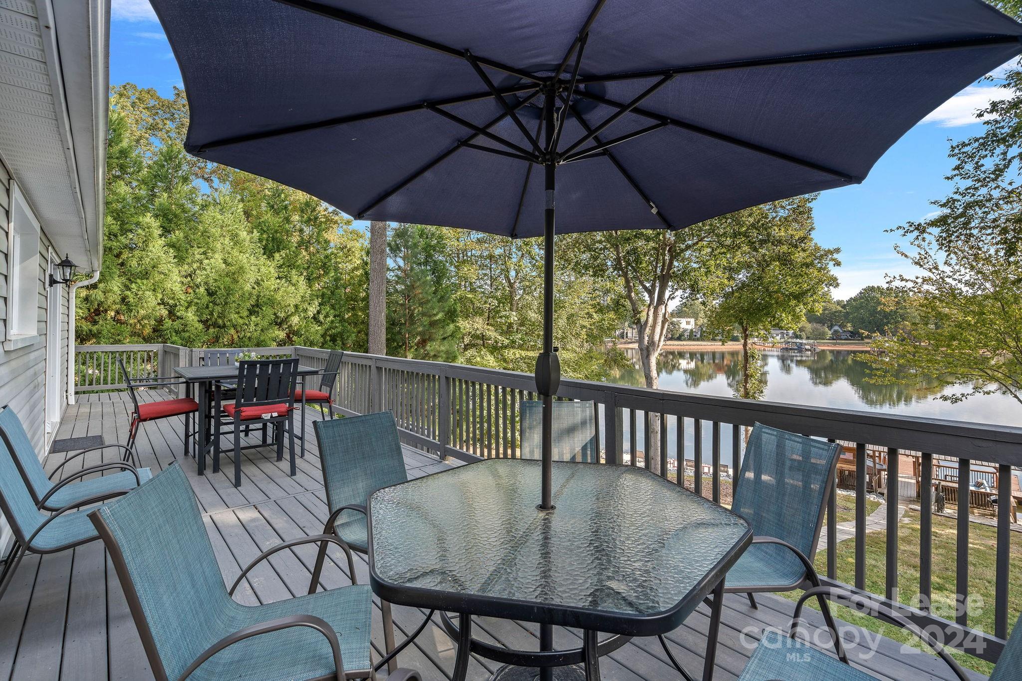 8276 Archies Point