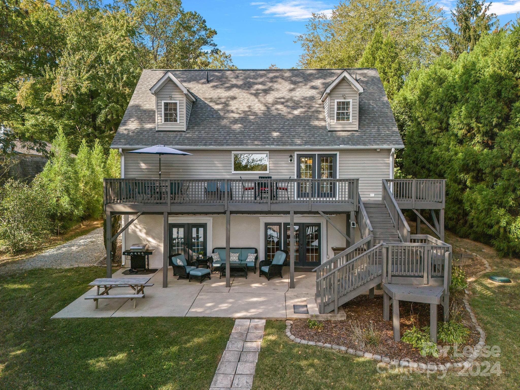 8276 Archies Point