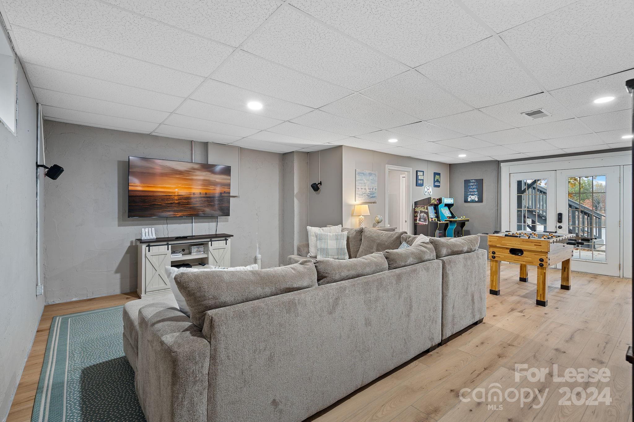 8276 Archies Point