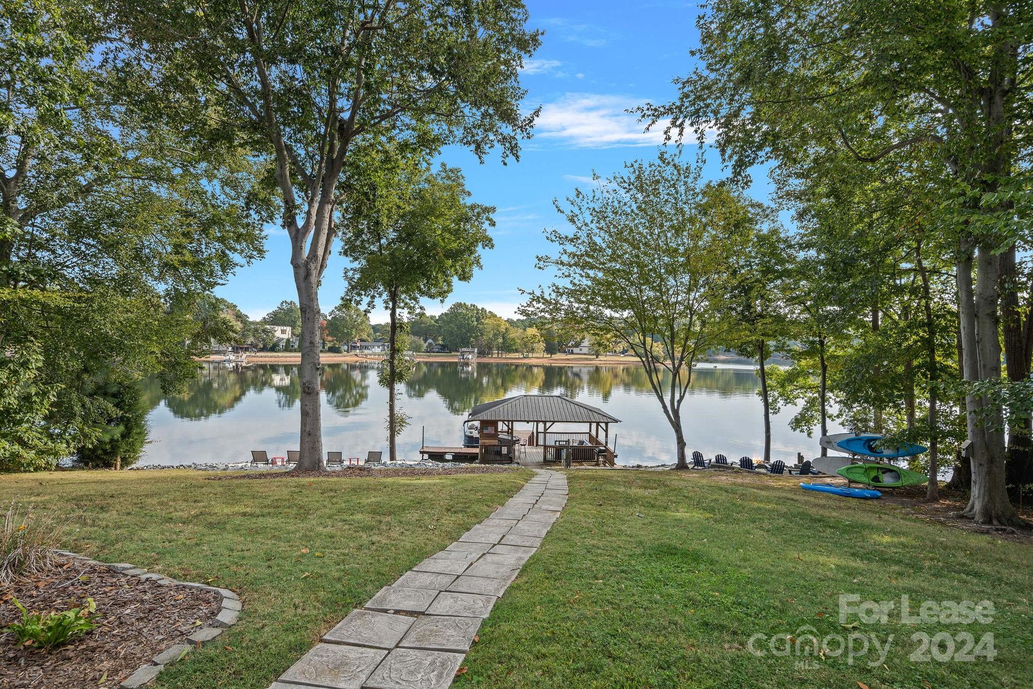 8276 Archies Point