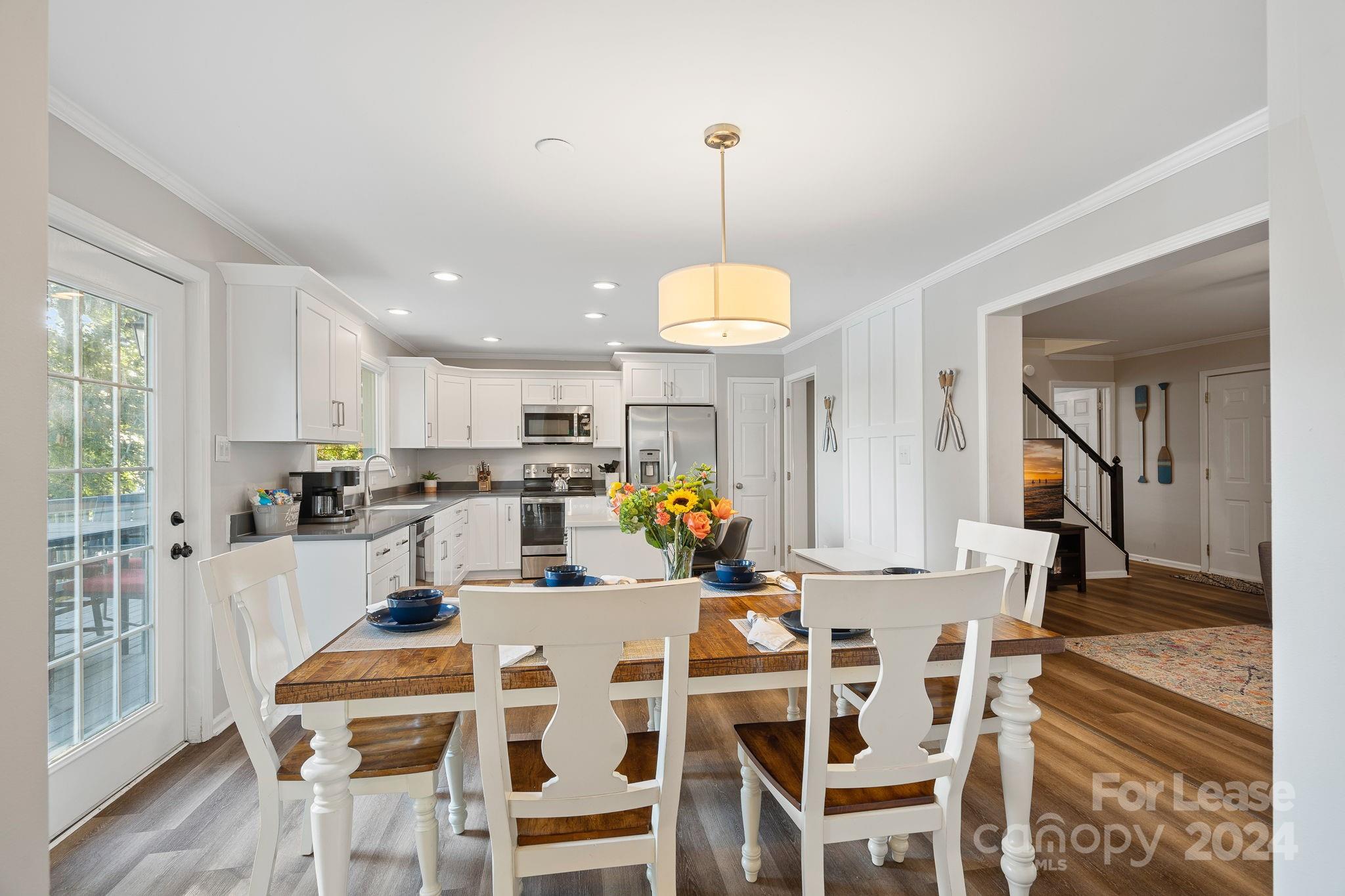 8276 Archies Point
