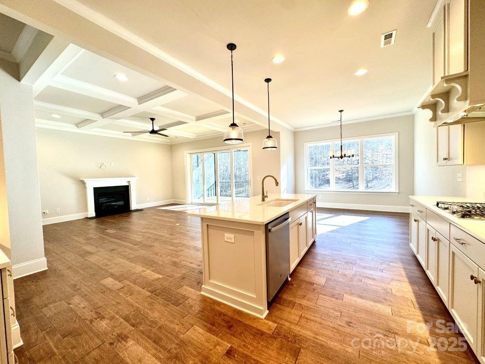 7667 Maple Bluff Lane Unit: 53