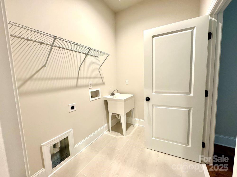 7667 Maple Bluff Lane Unit: 53