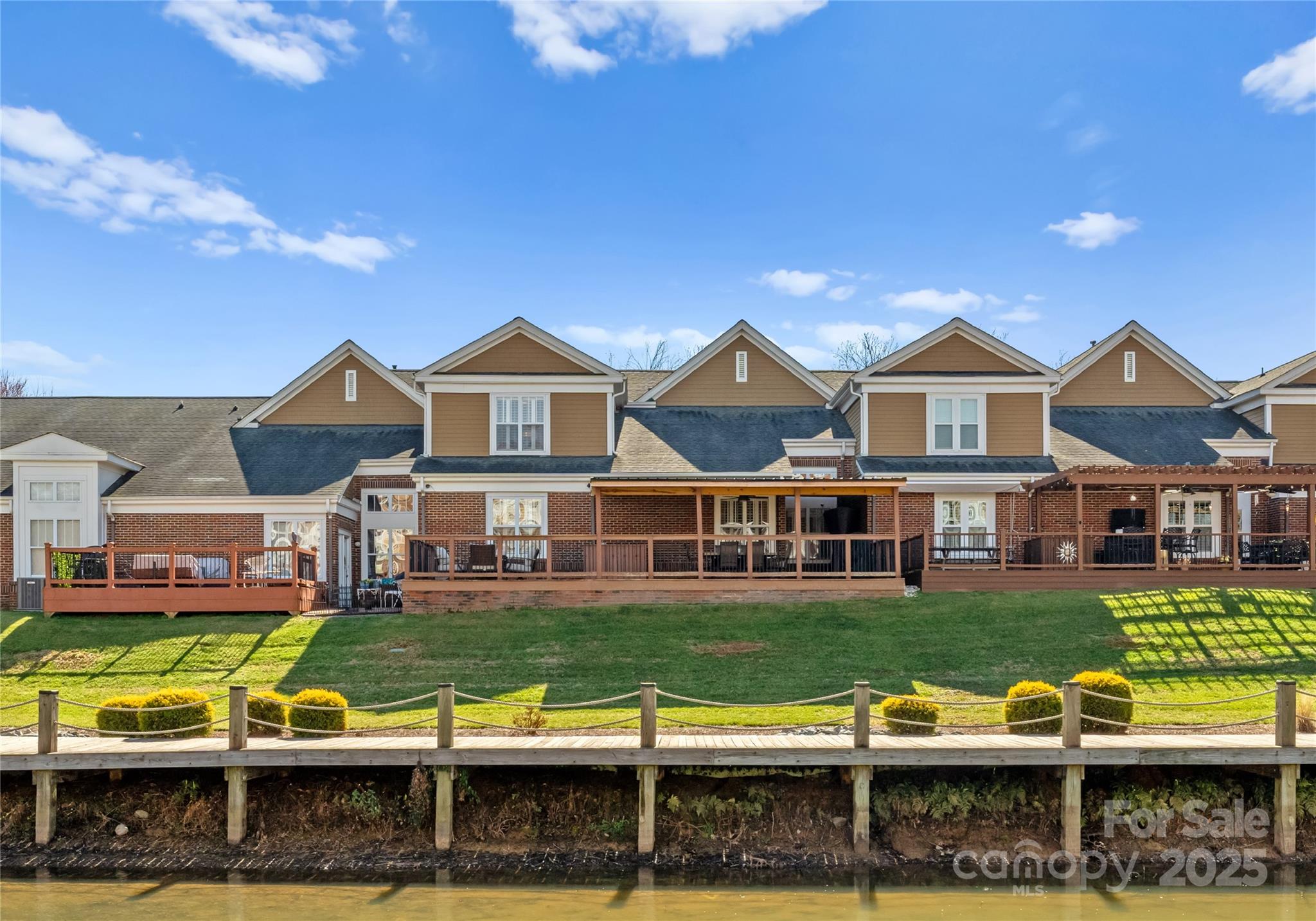 18409 Harborside Drive