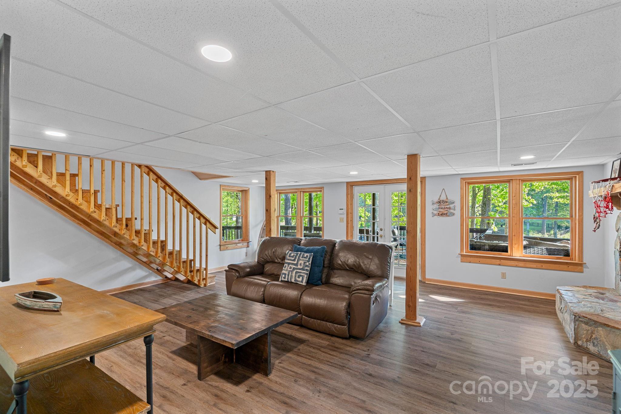106 Mcnaron Lane