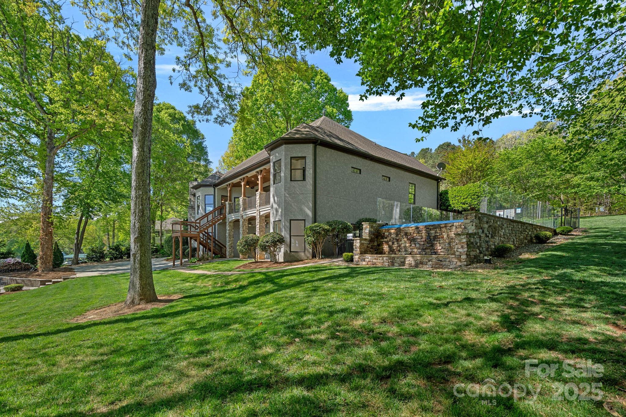 4786 Heather Lane