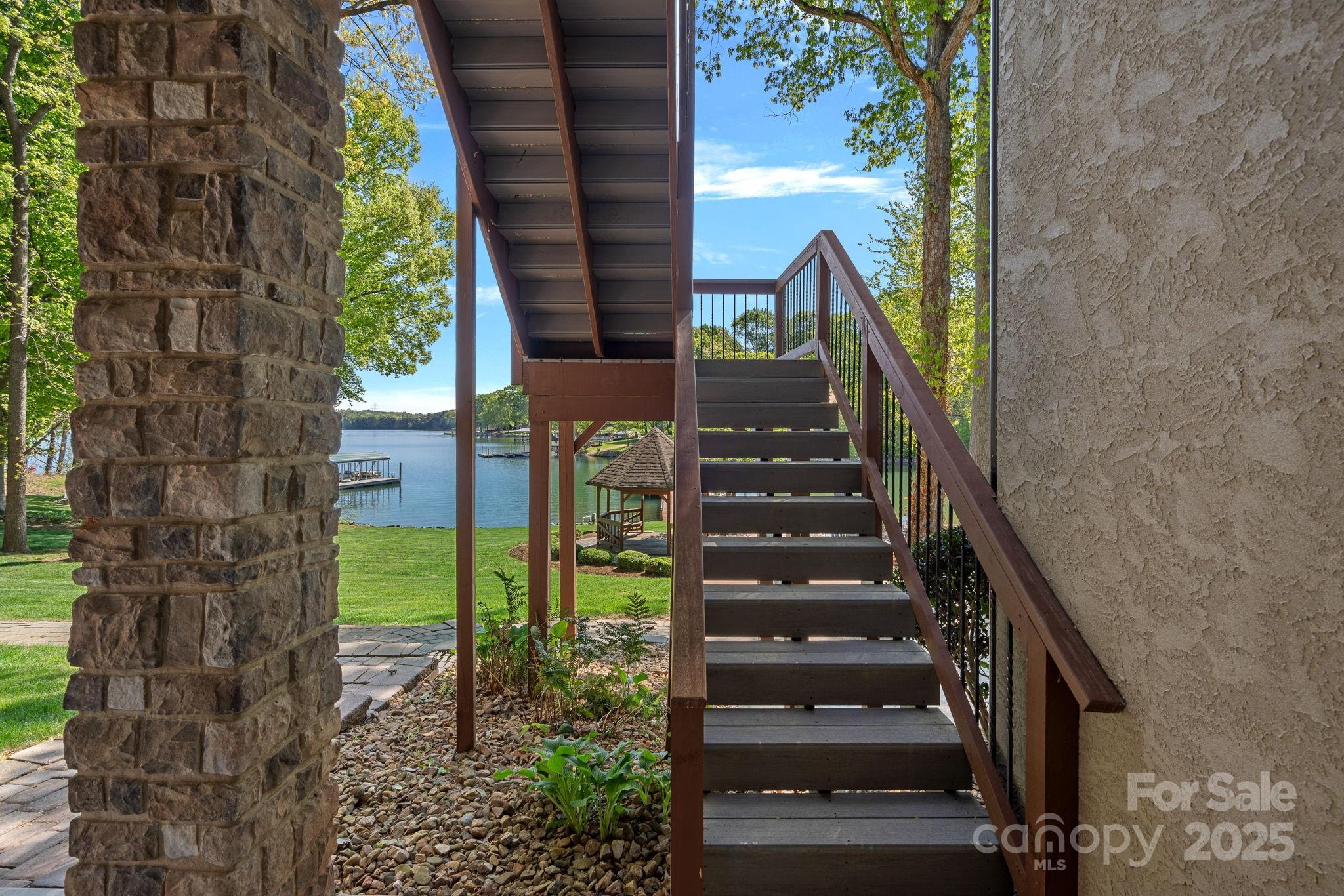 4786 Heather Lane