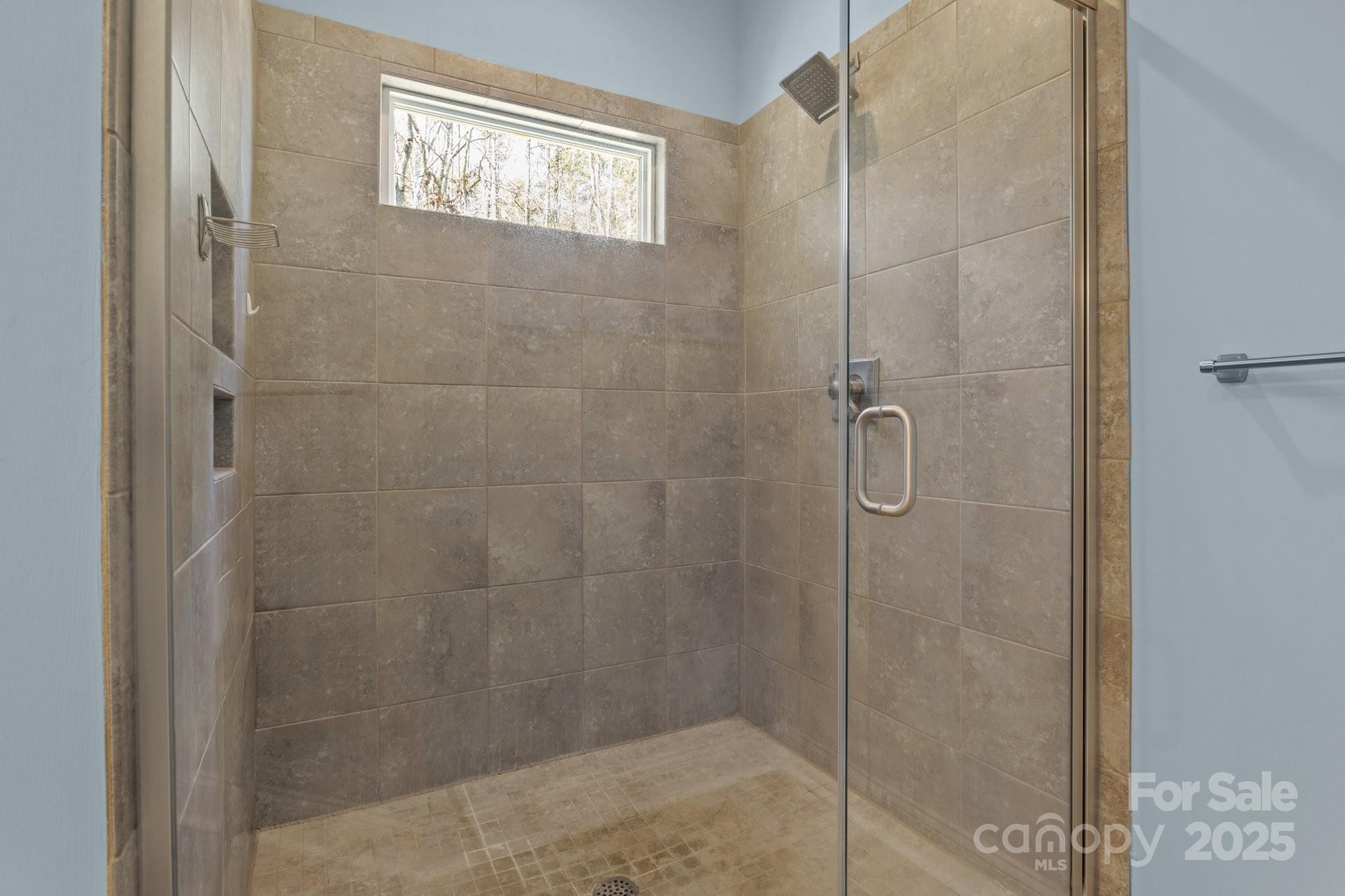 3907 Reid Circle