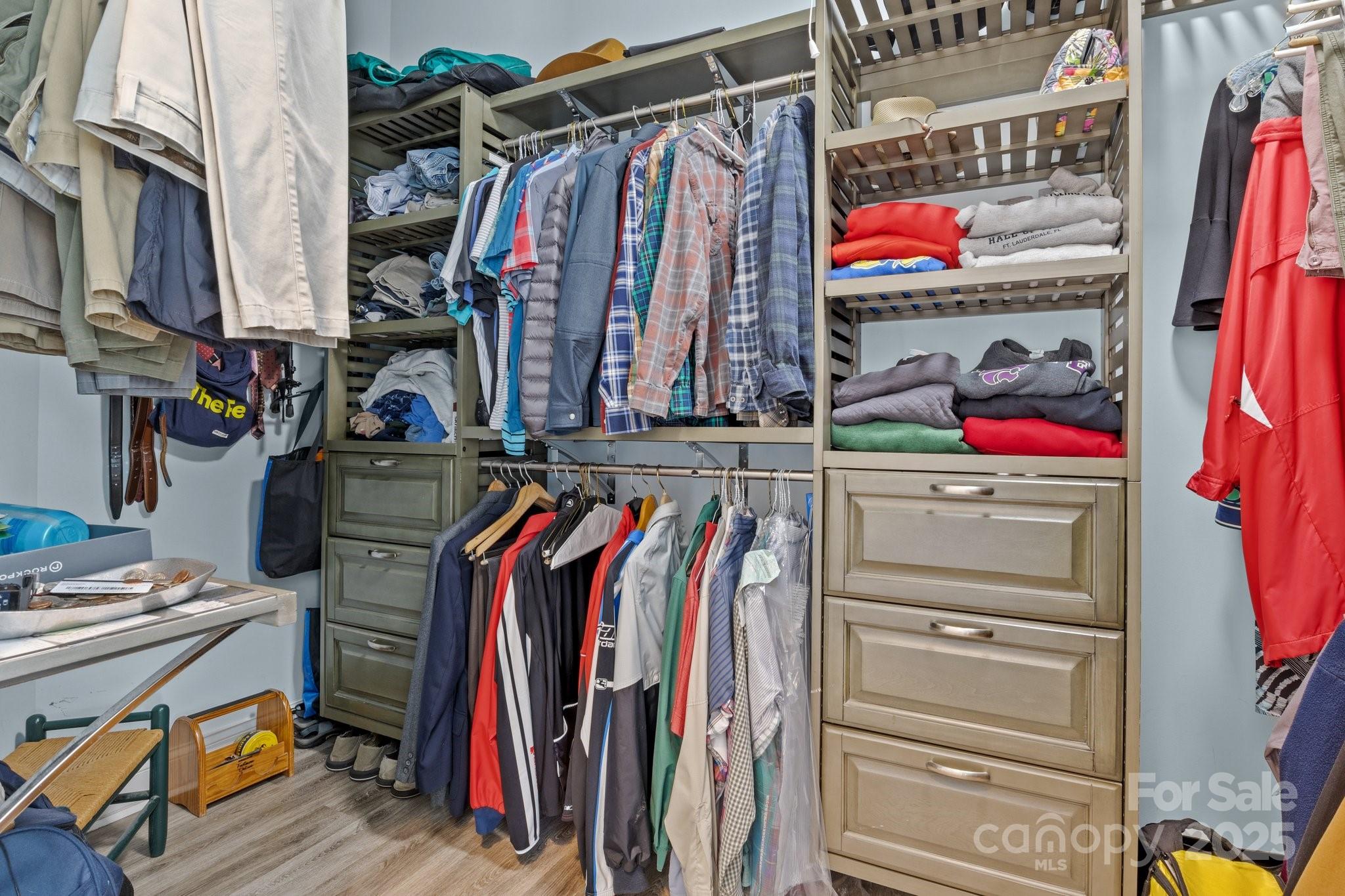 3907 Reid Circle
