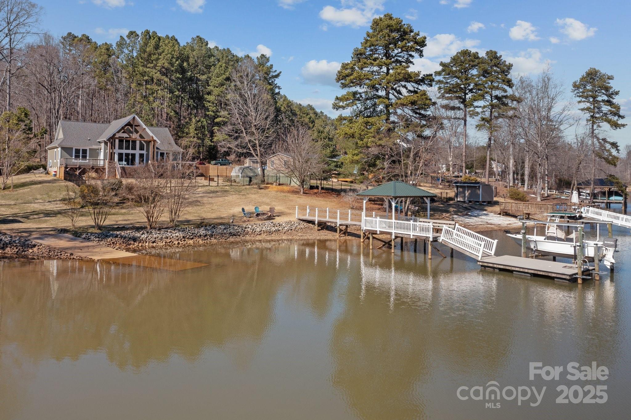 3907 Reid Circle