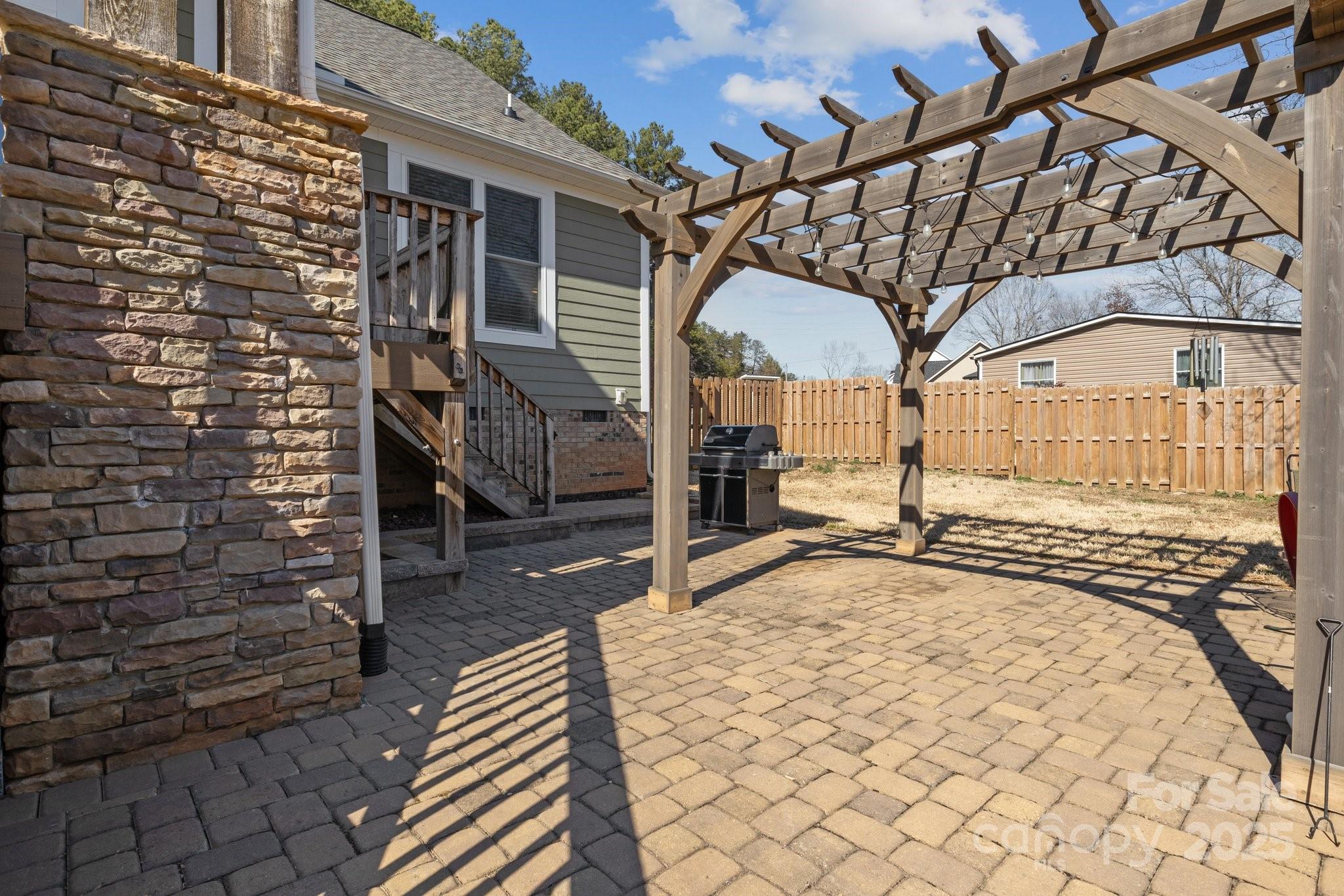 3907 Reid Circle